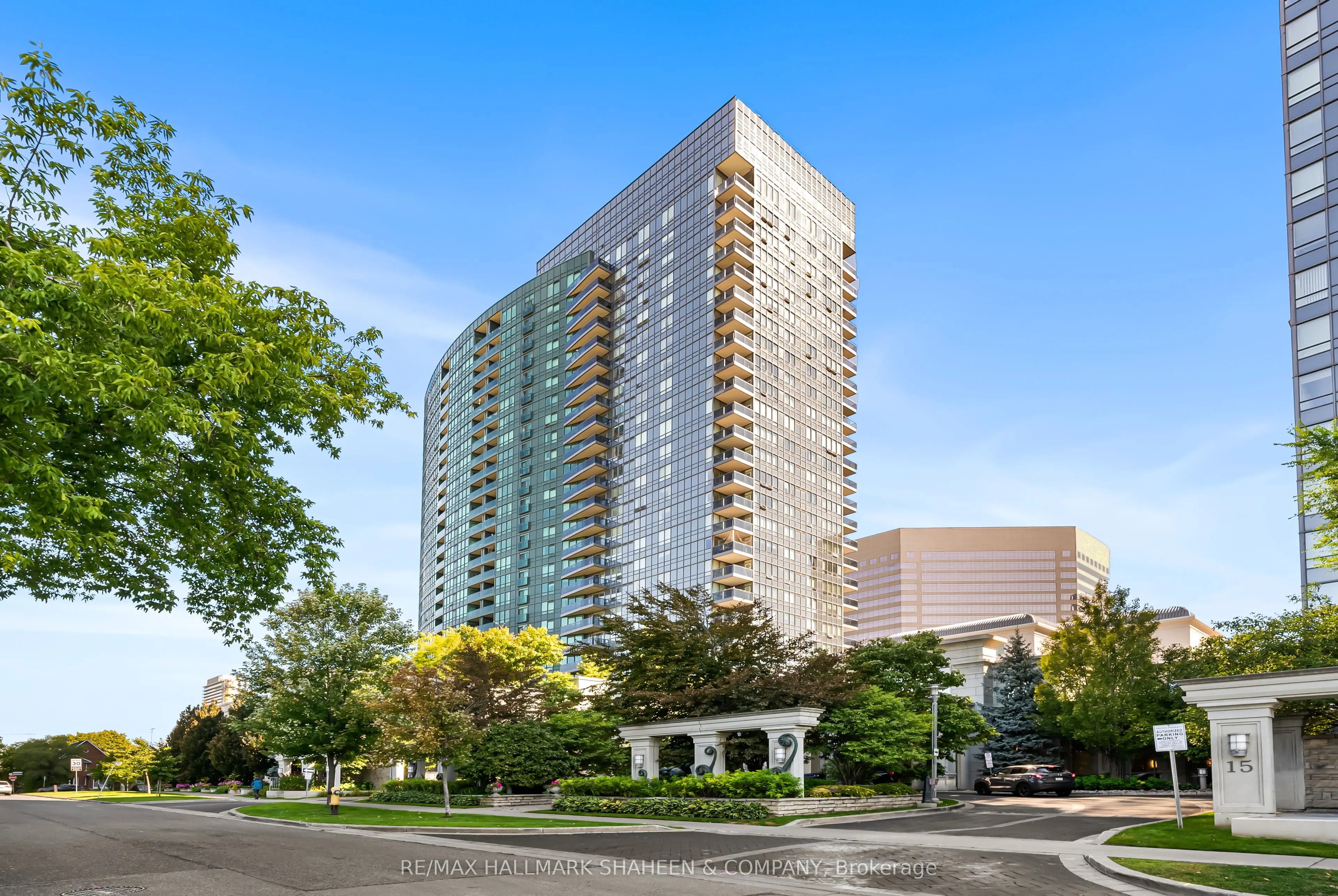 25 Greenview Avenue, #Ph17