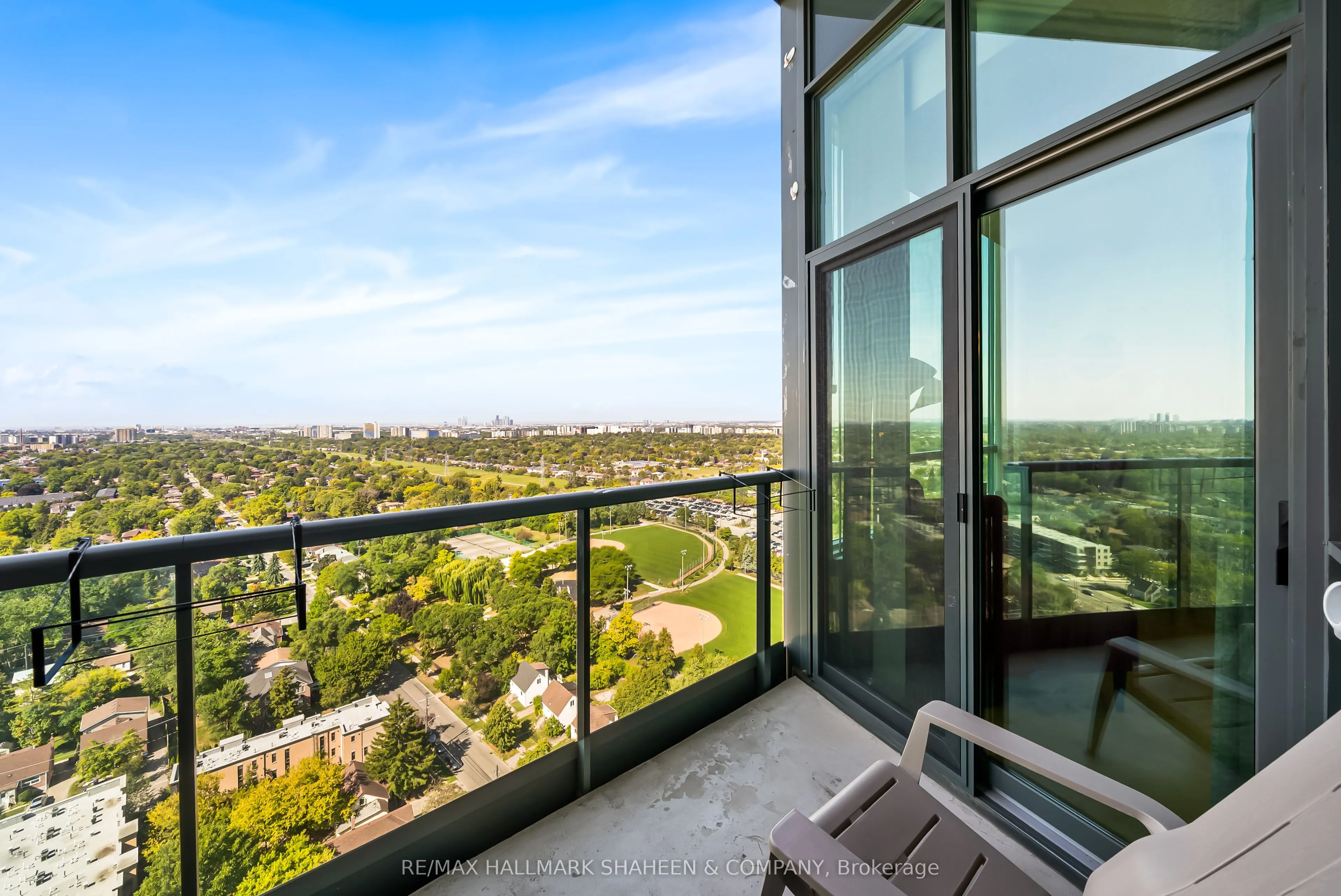 25 Greenview Avenue, #Ph17