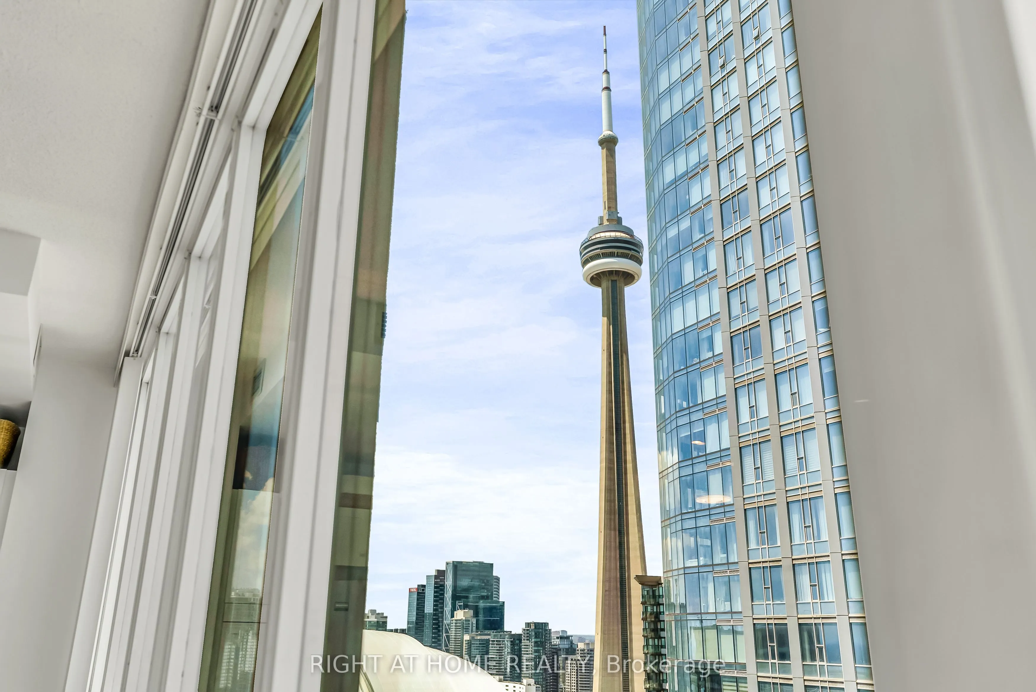 8 York Street, #3202