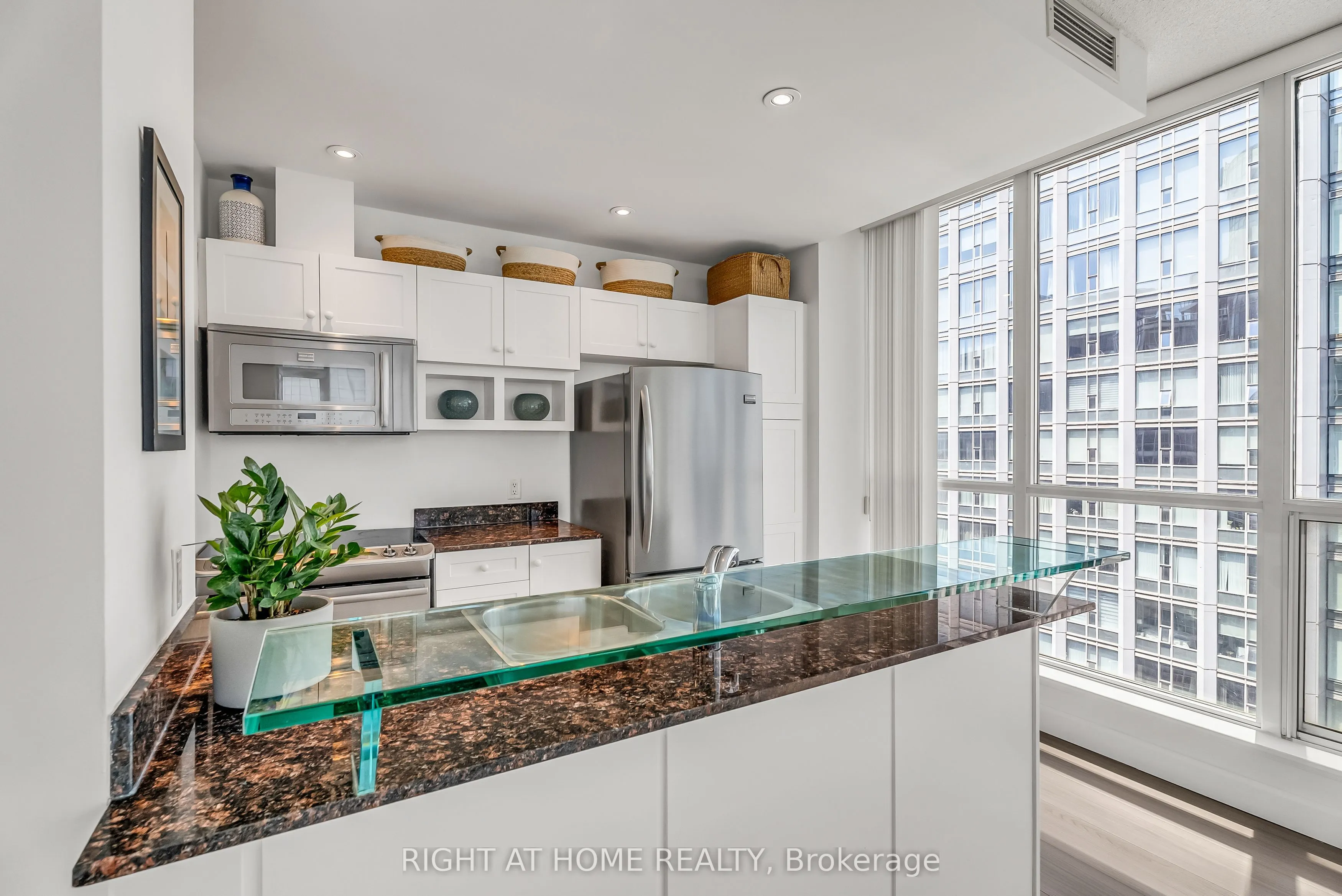 8 York Street, #3202