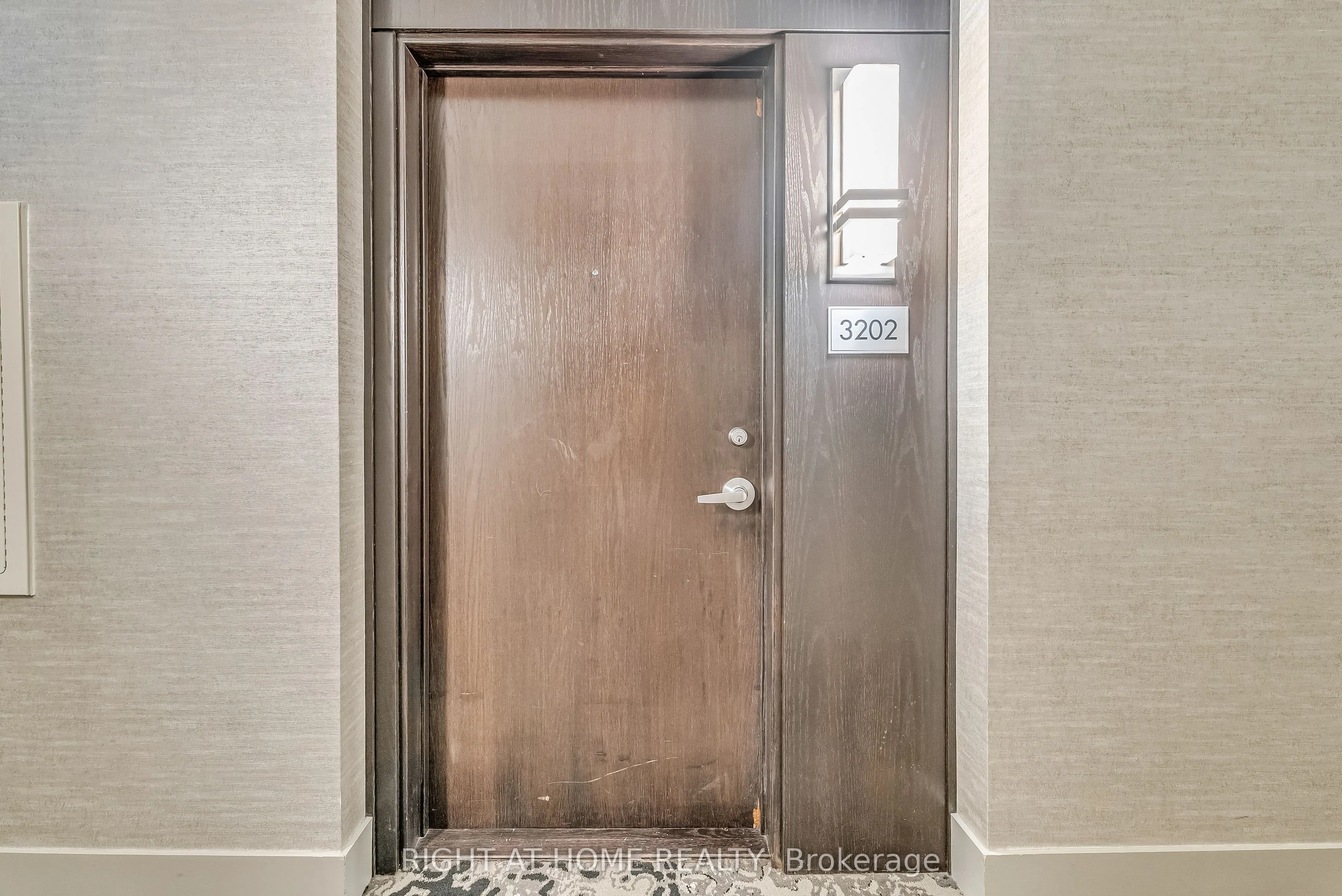 8 York Street, #3202