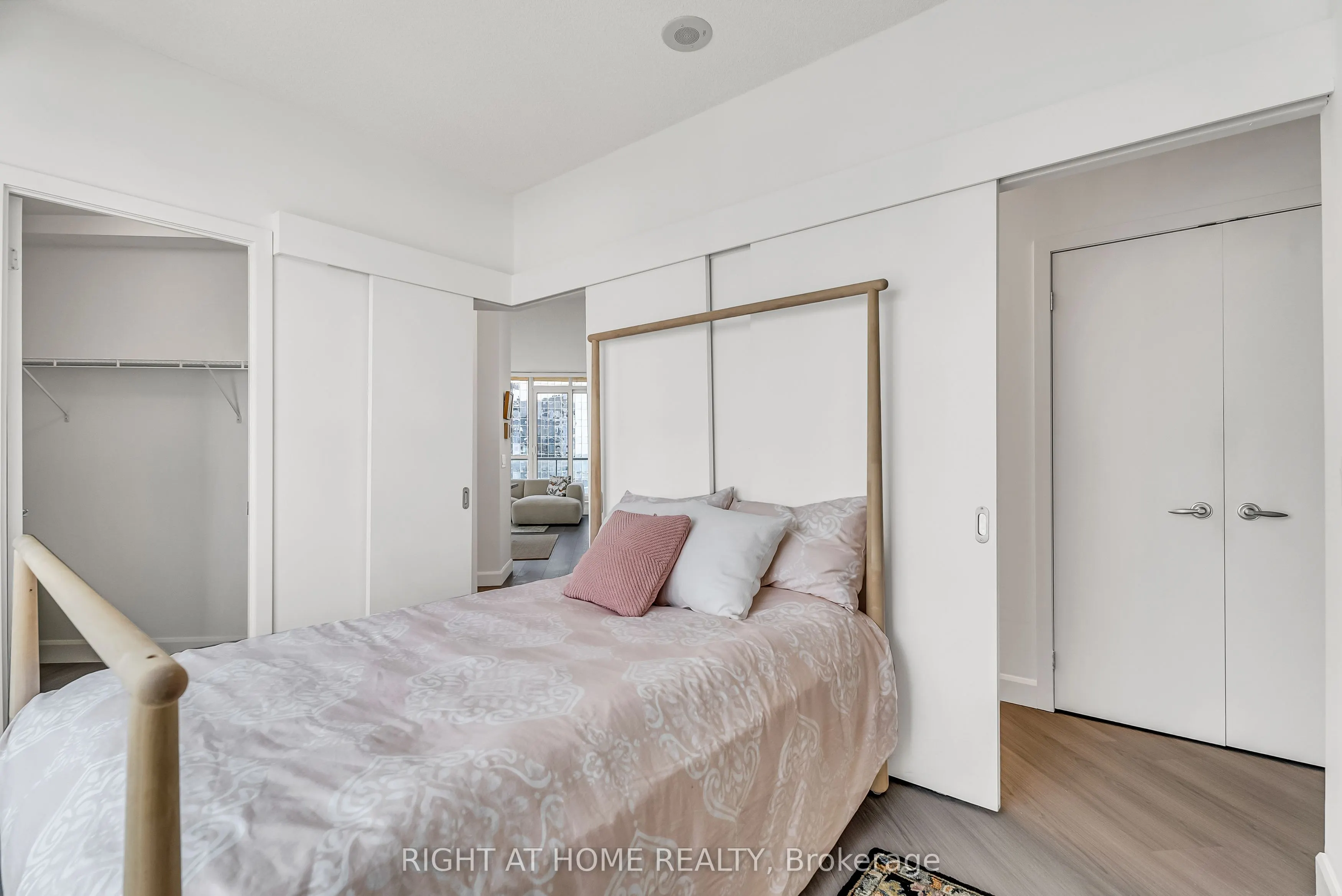 8 York Street, #3202