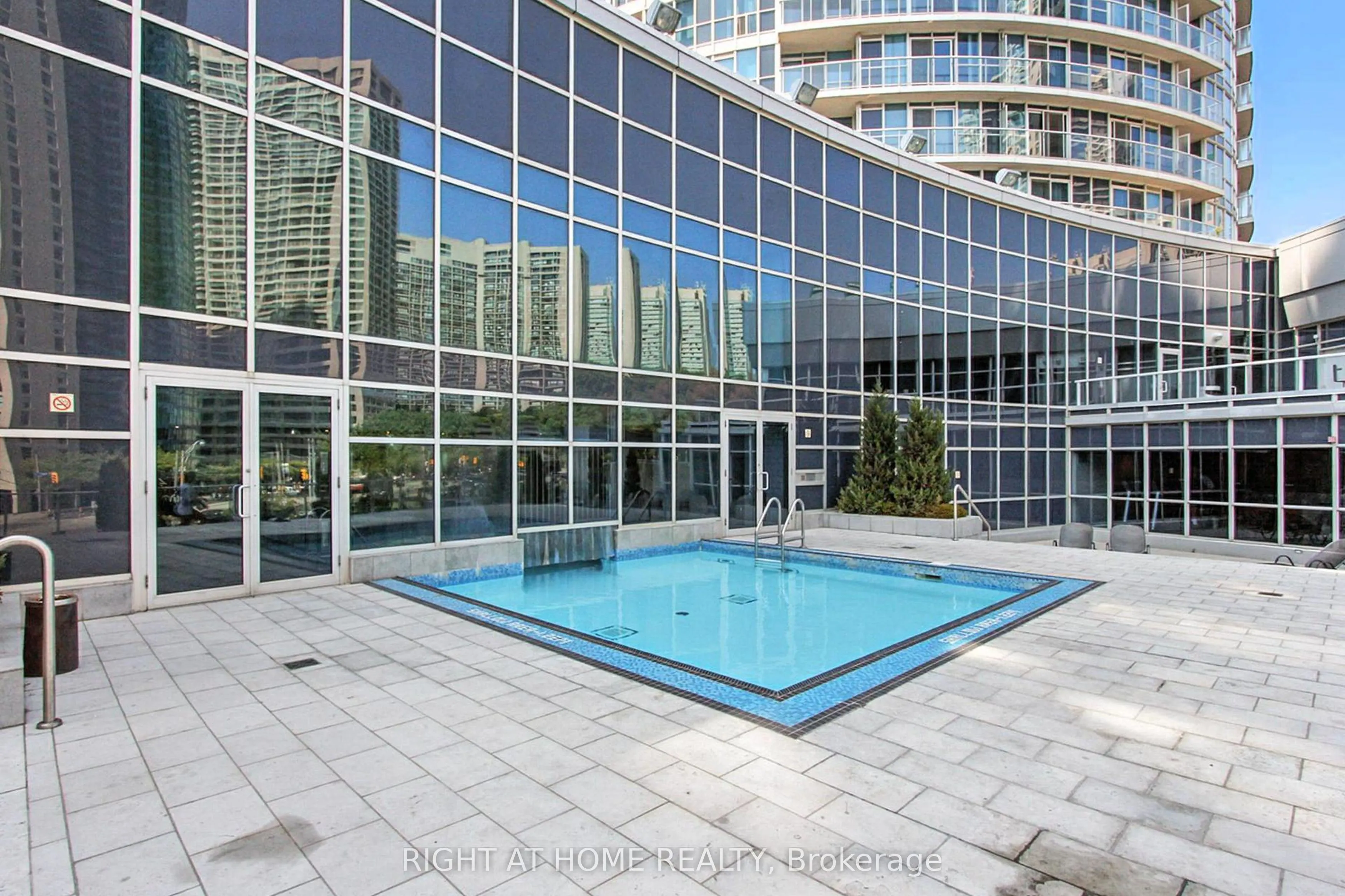 8 York Street, #3202