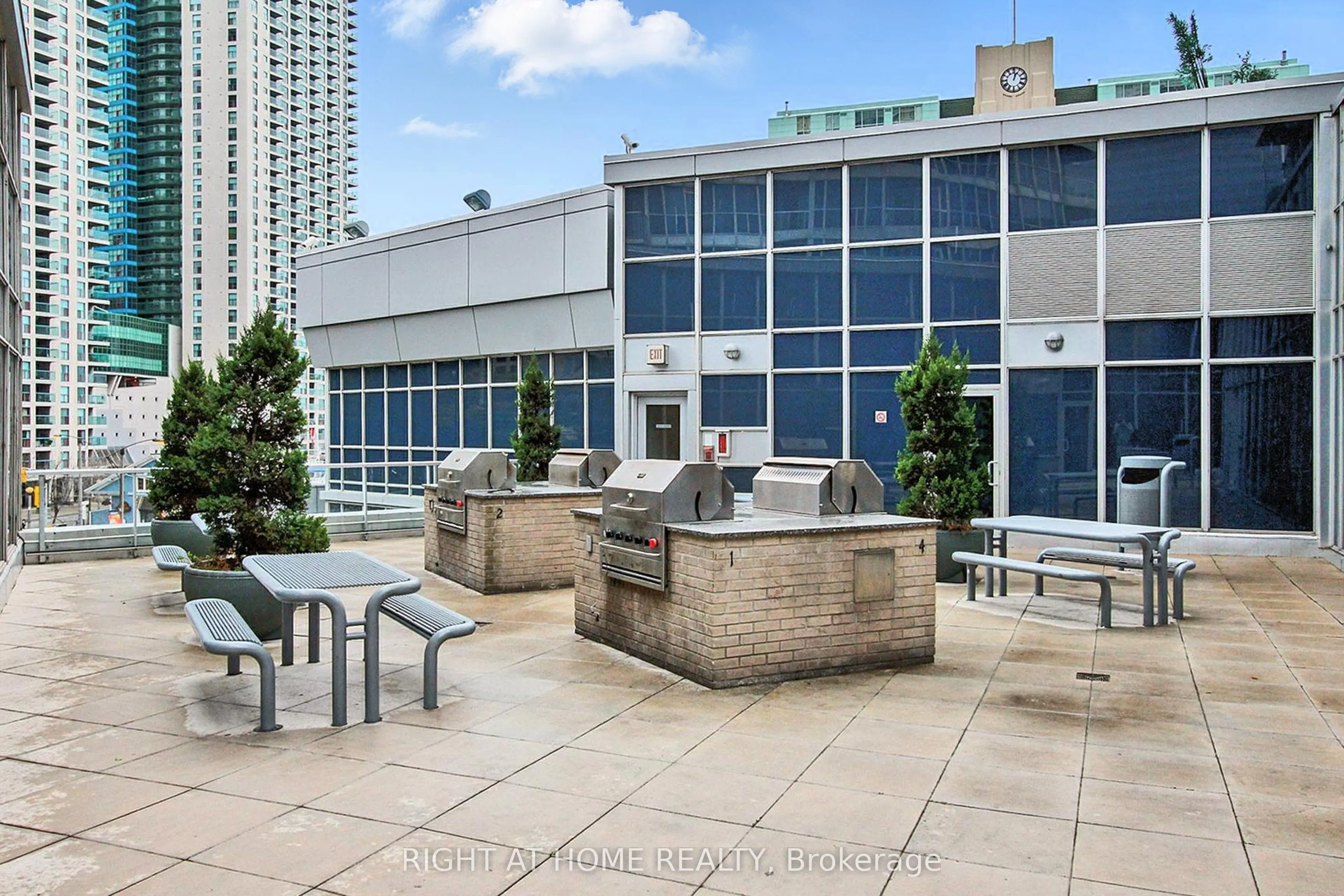 8 York Street, #3202