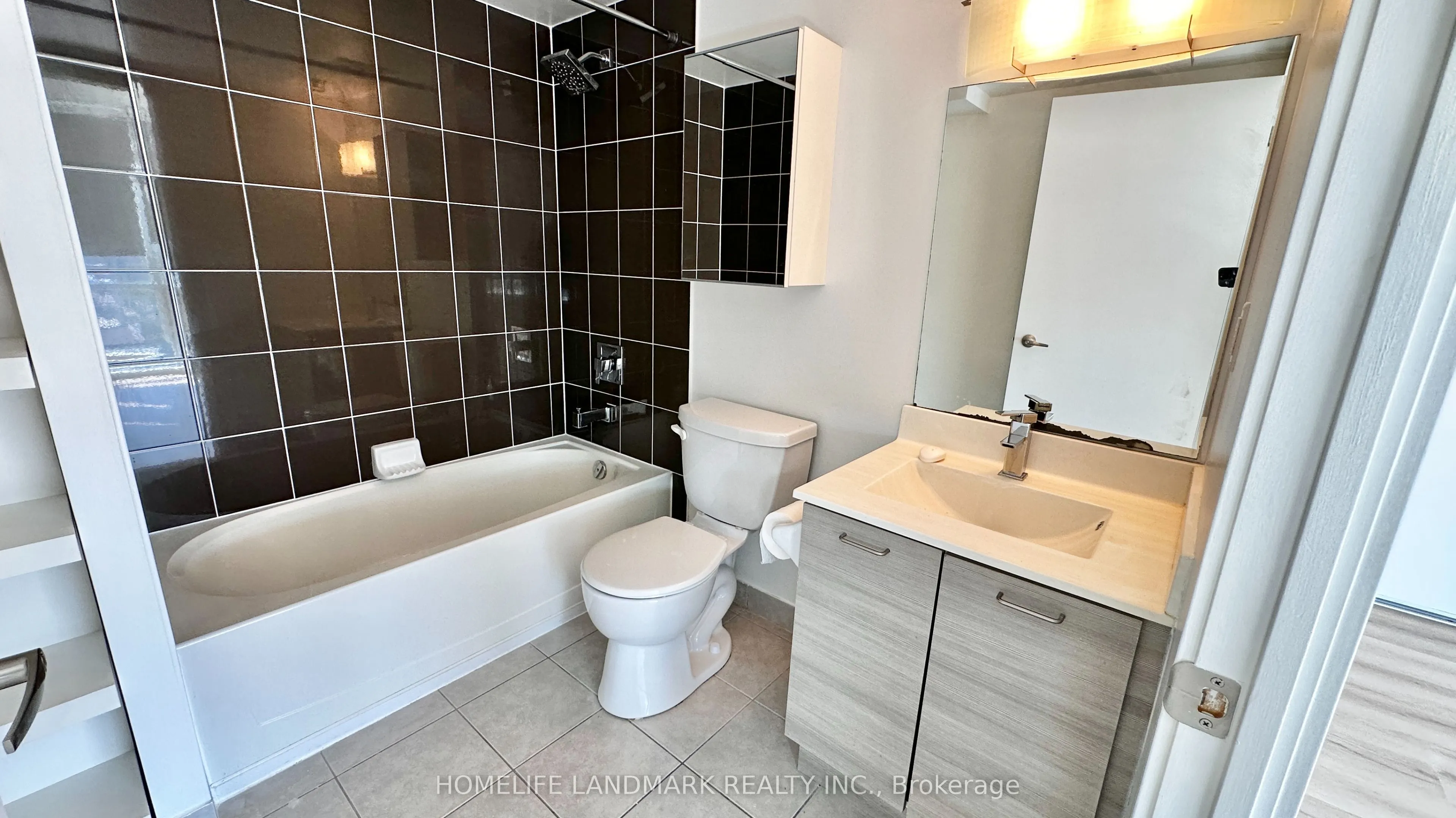 20 Joe Shuster Way, #519