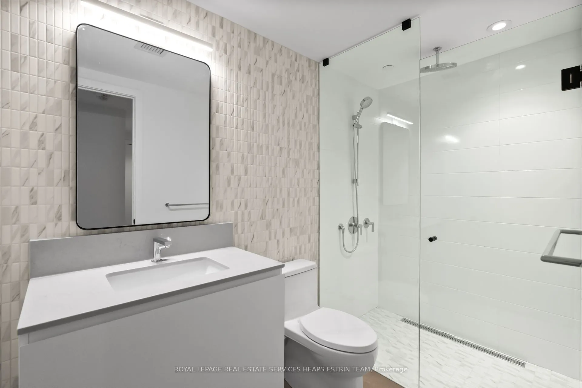 1414 Bayview Avenue, #606