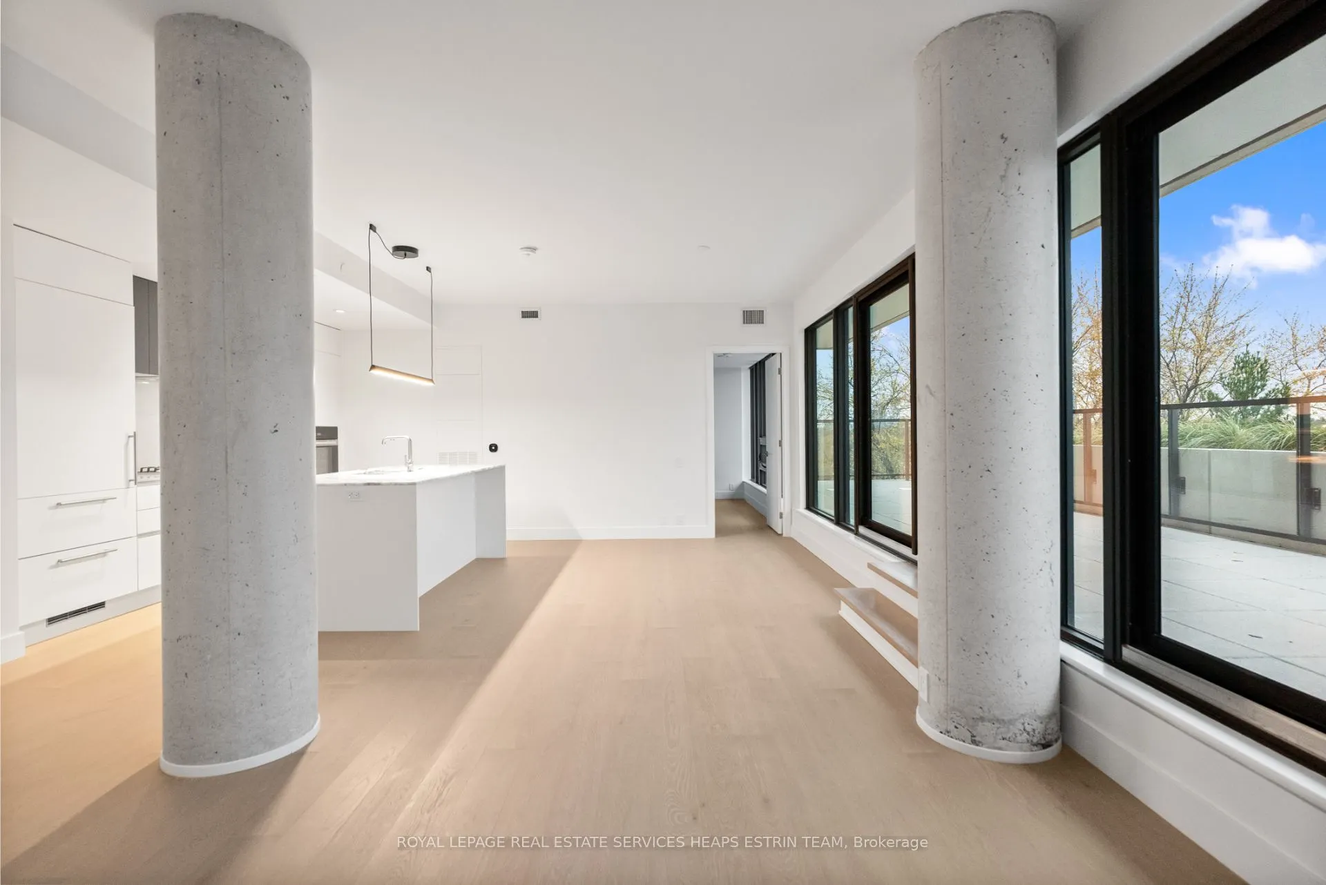 1414 Bayview Avenue, #606