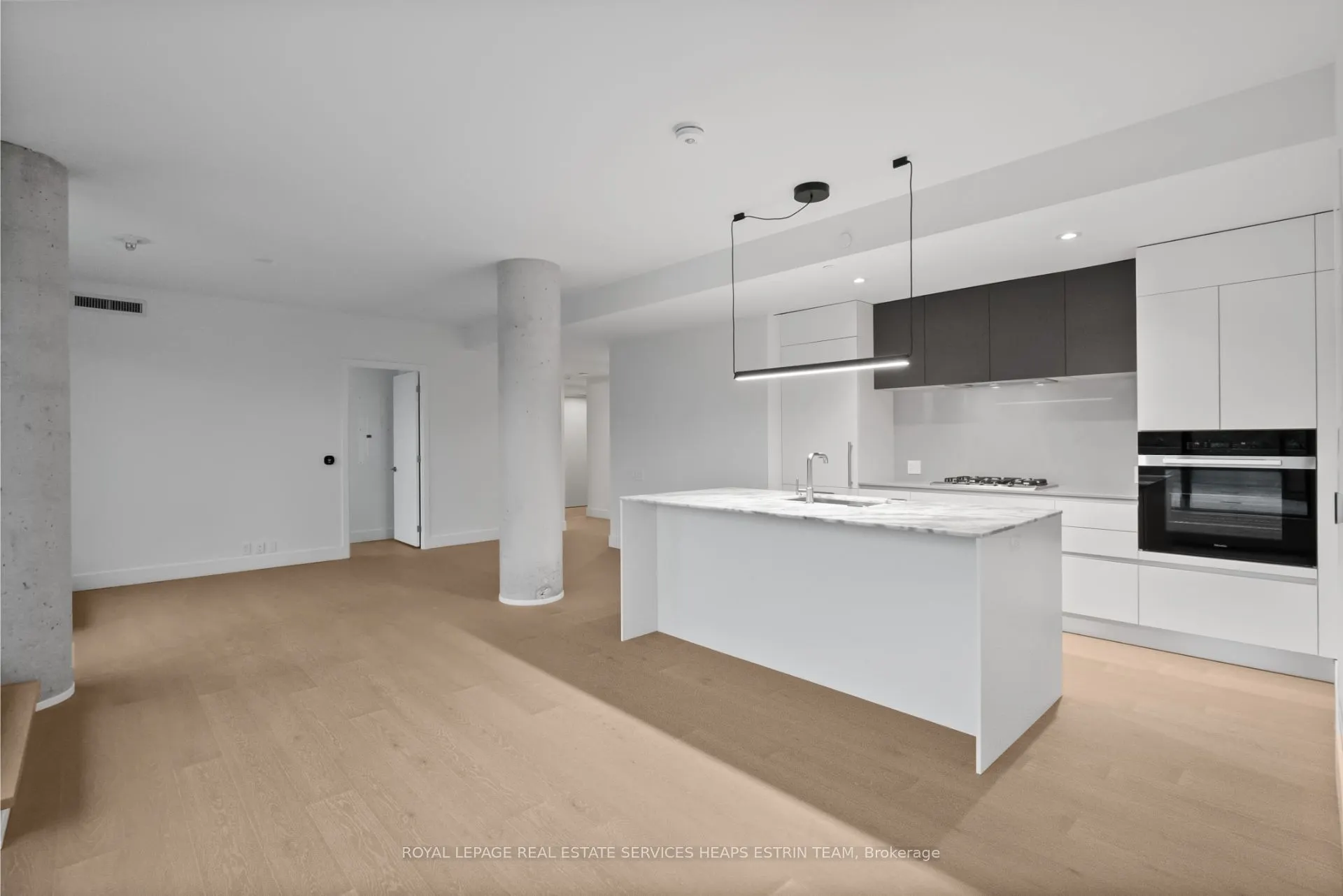 1414 Bayview Avenue, #606