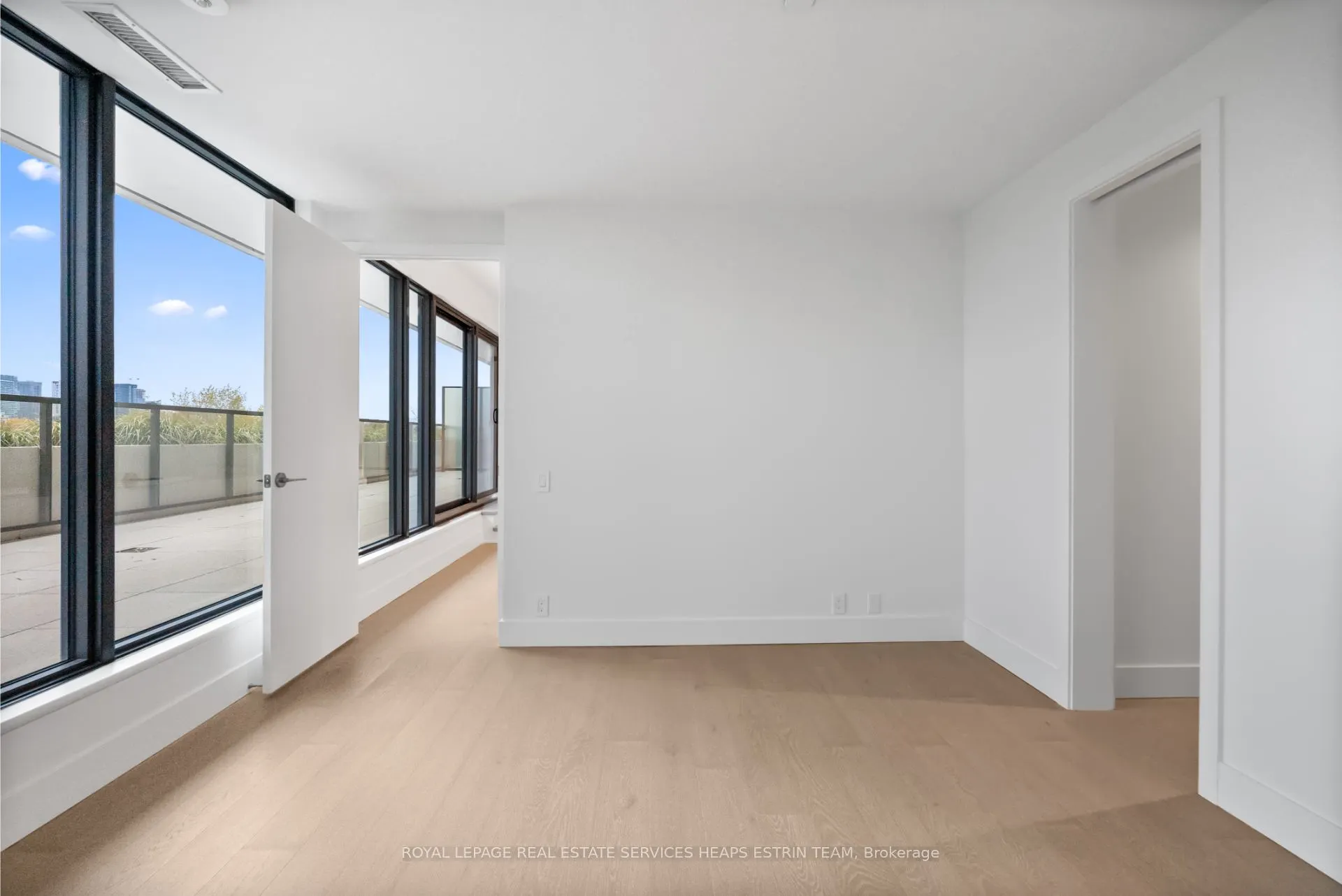 1414 Bayview Avenue, #606