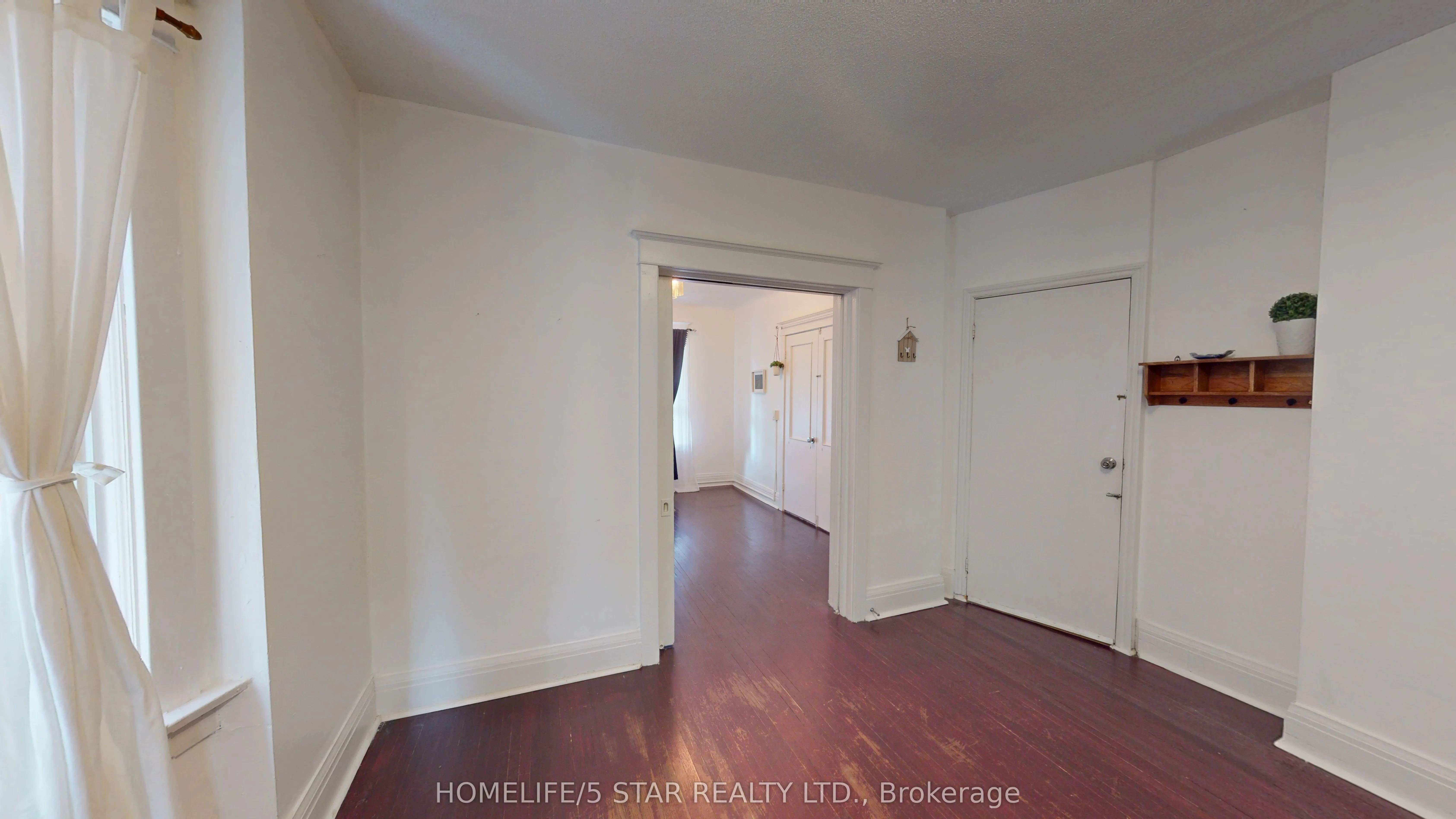 1221 Shaw Street, #Main Floor