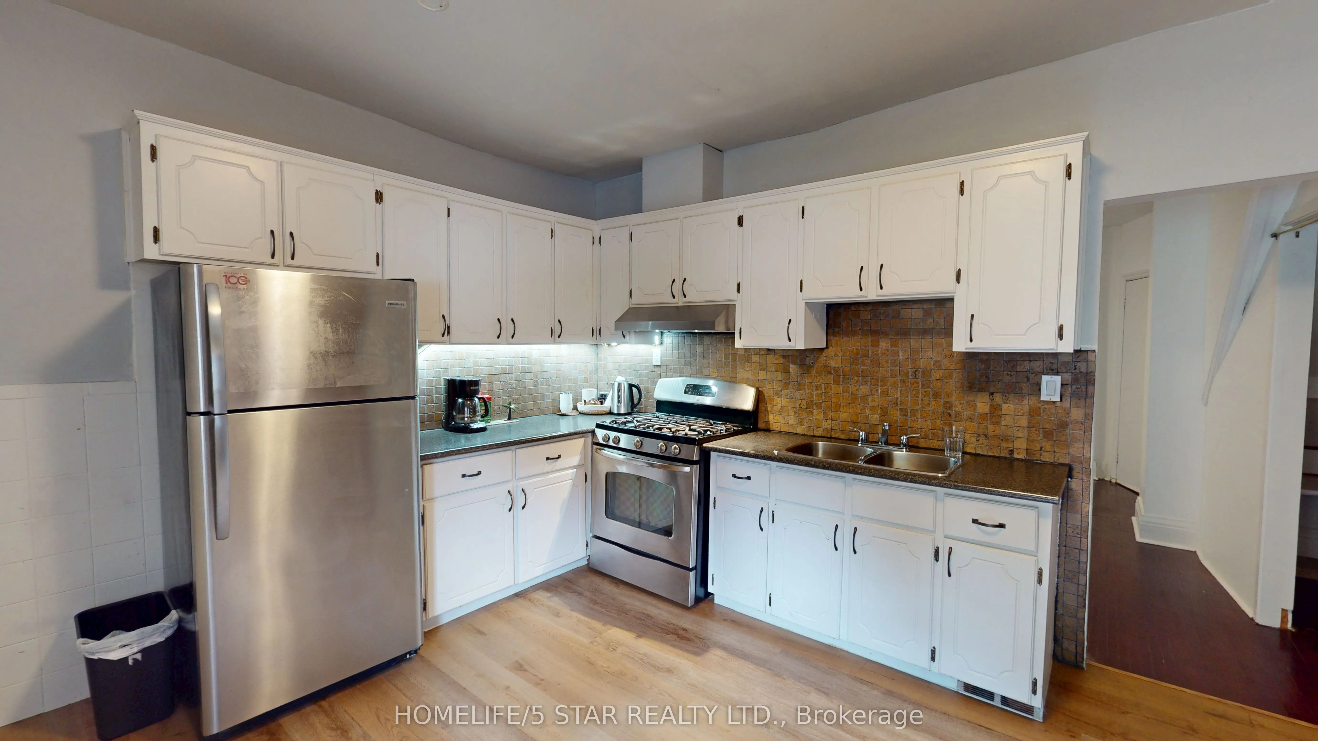 1221 Shaw Street, #Main Floor