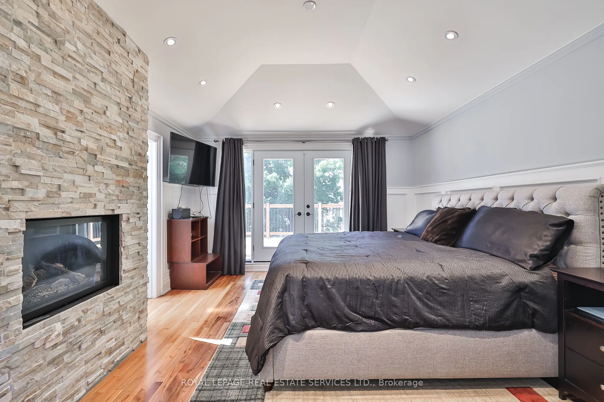 108 Castlewood Drive