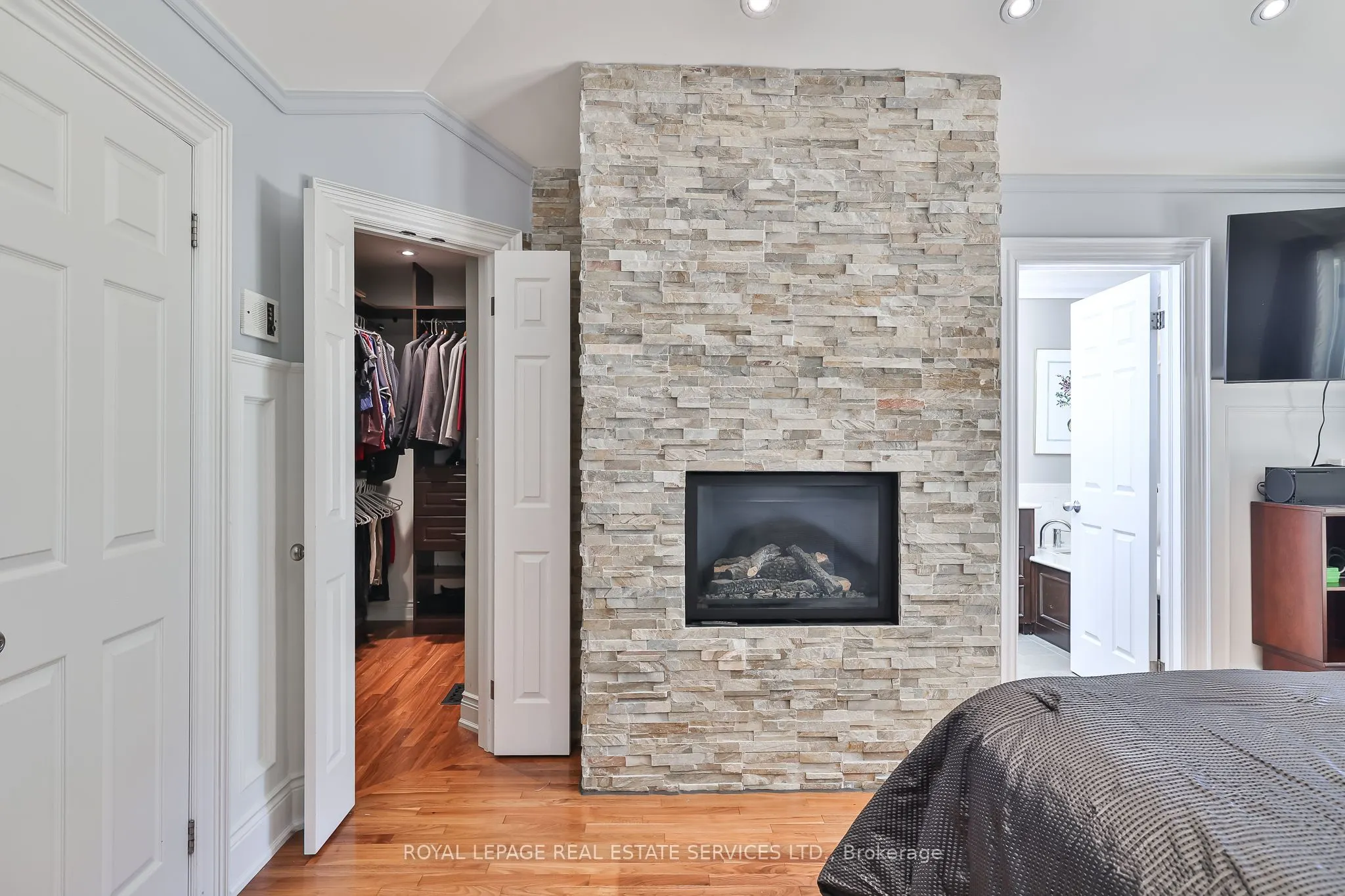 108 Castlewood Drive