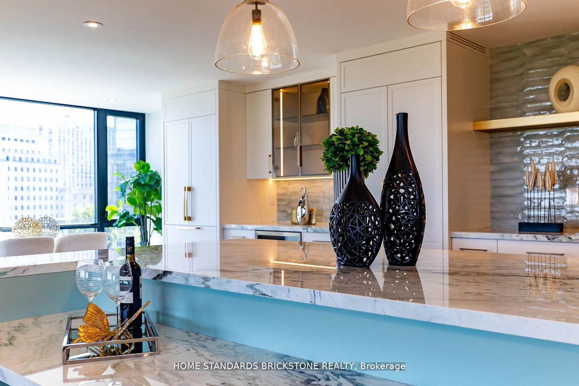 66 Collier Street, #9D