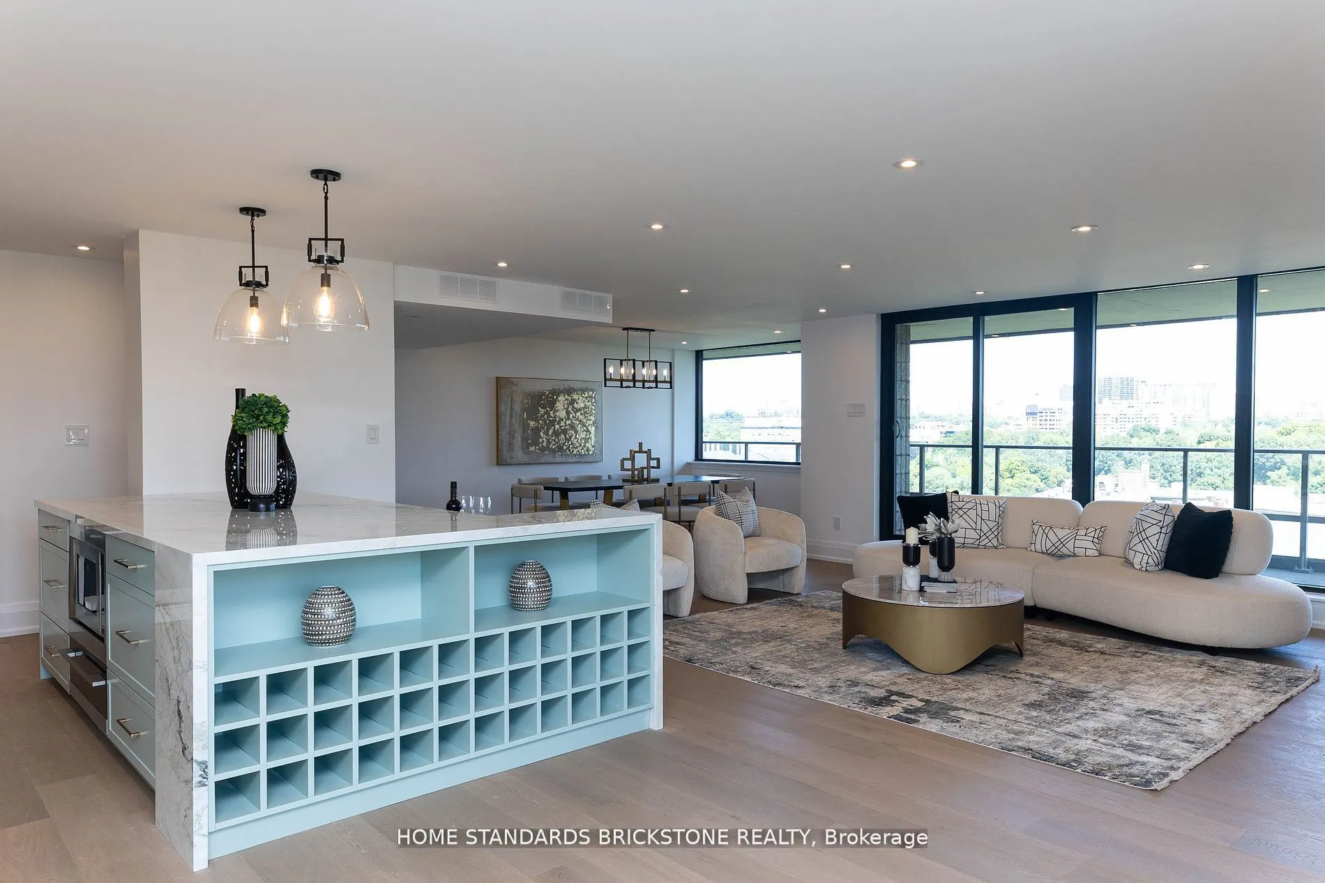 66 Collier Street, #9D