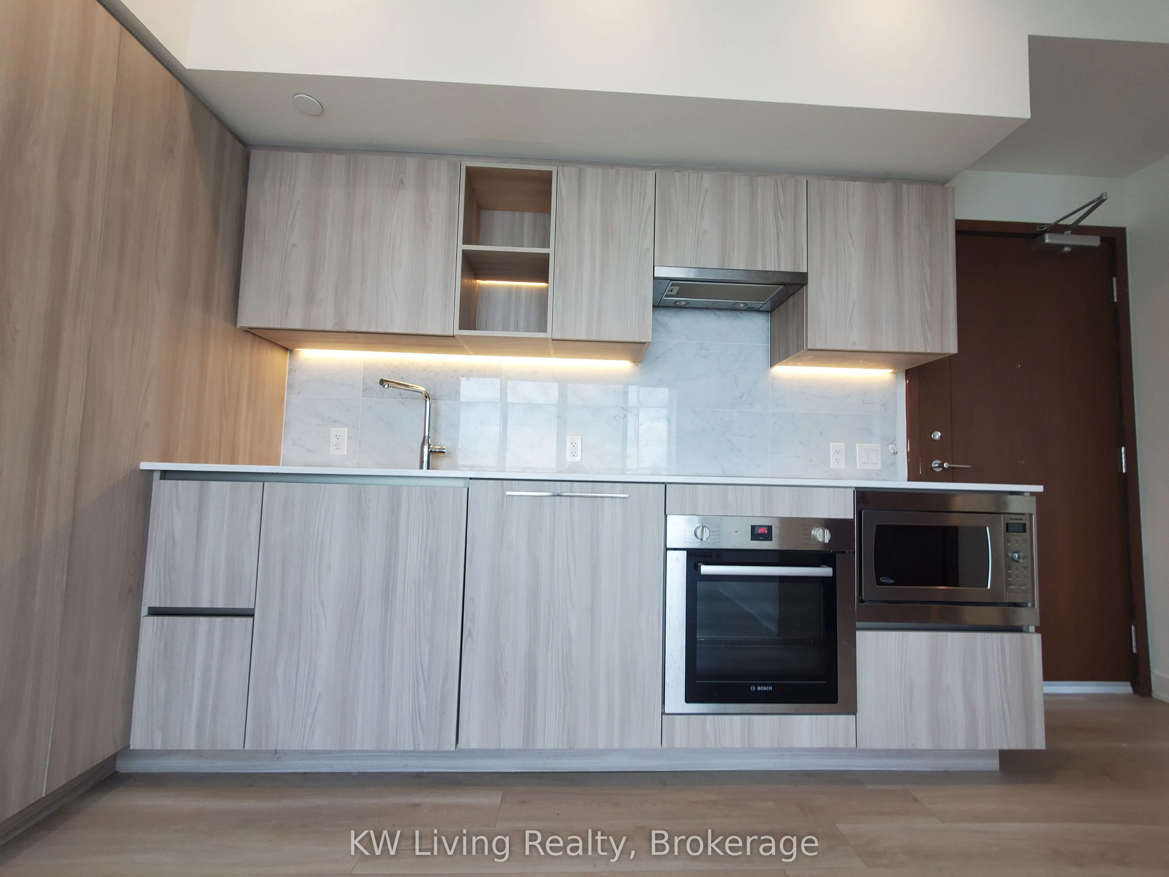 19 Bathurst Street, #4005