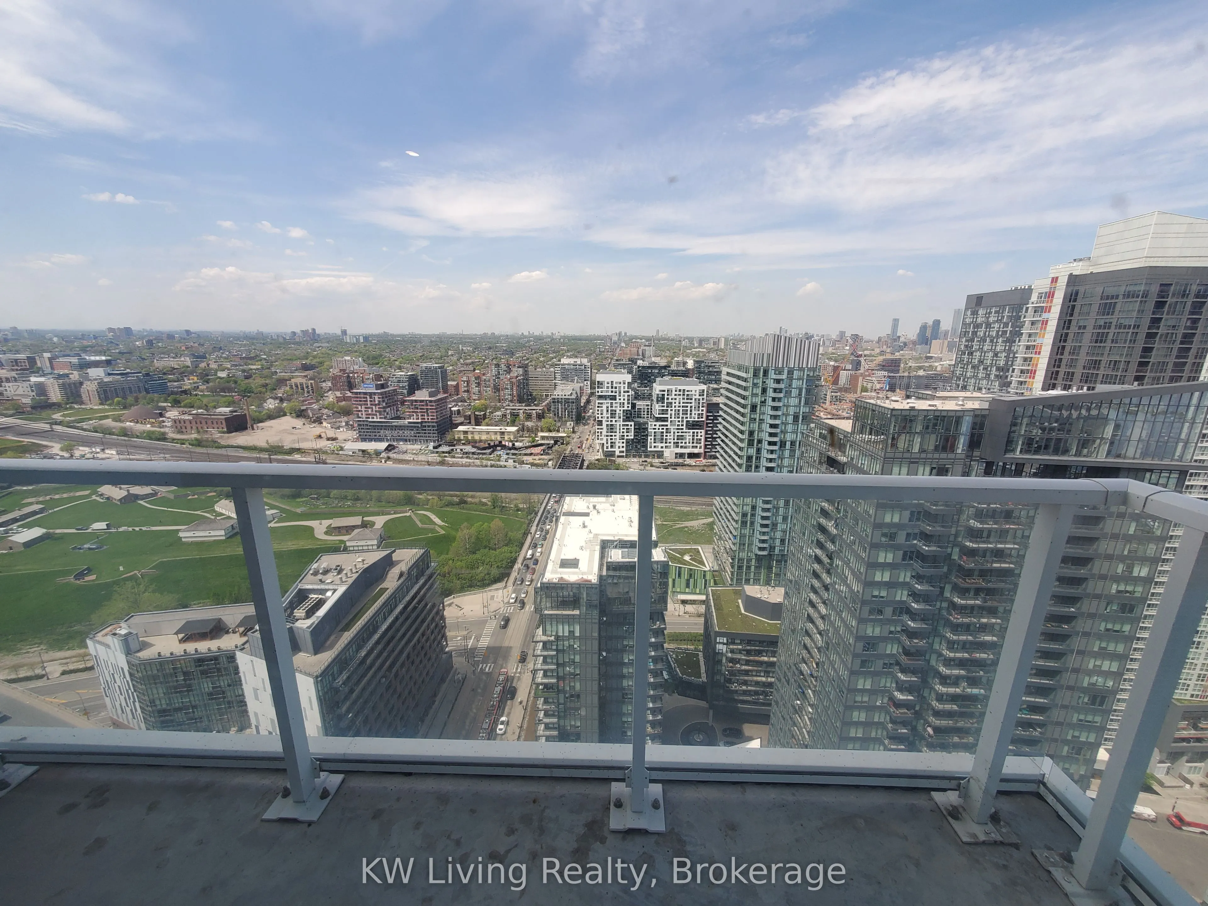 19 Bathurst Street, #4005