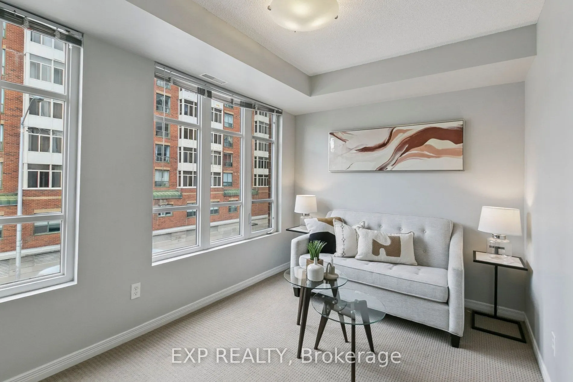 21 Ruttan Street, #242