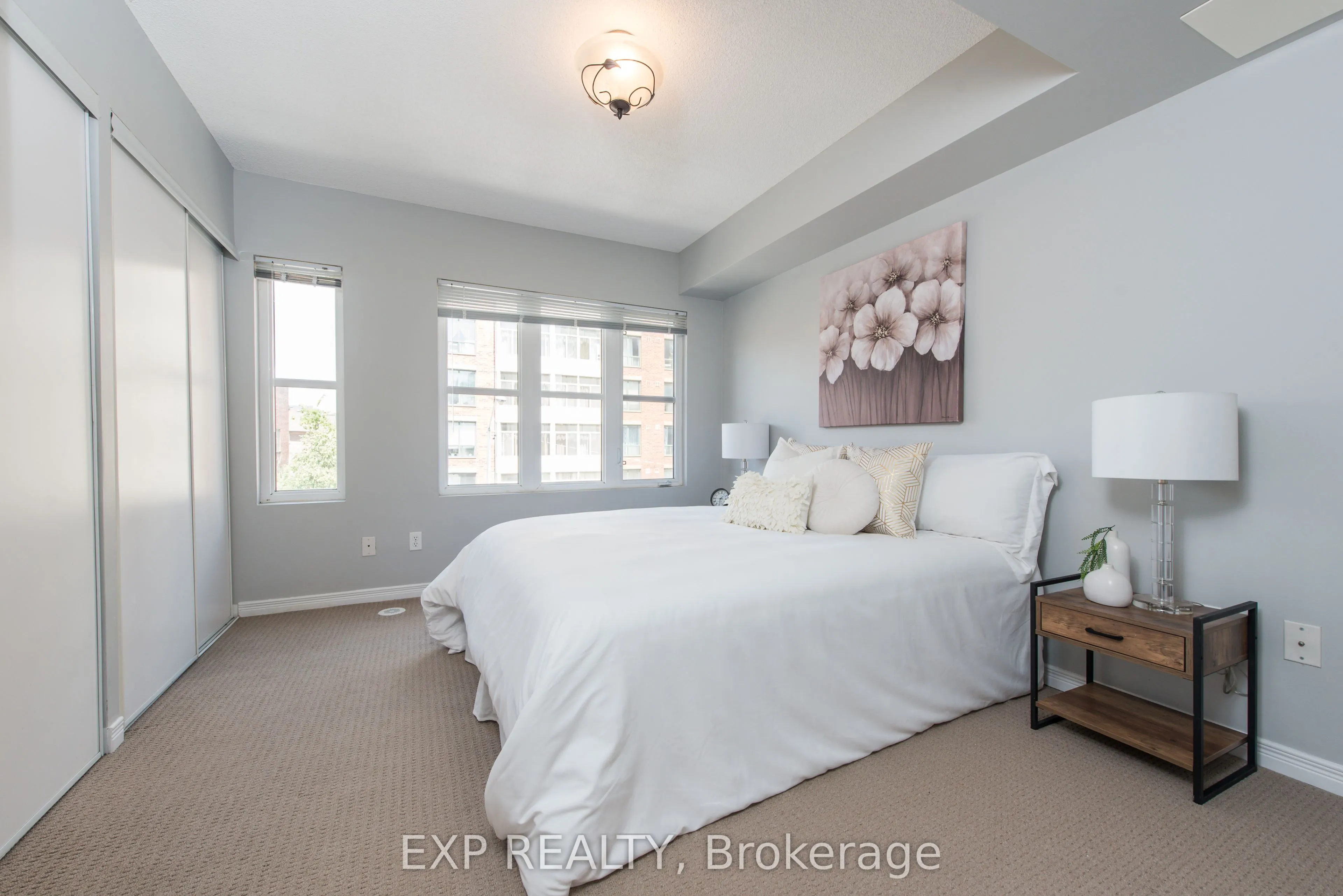 21 Ruttan Street, #242