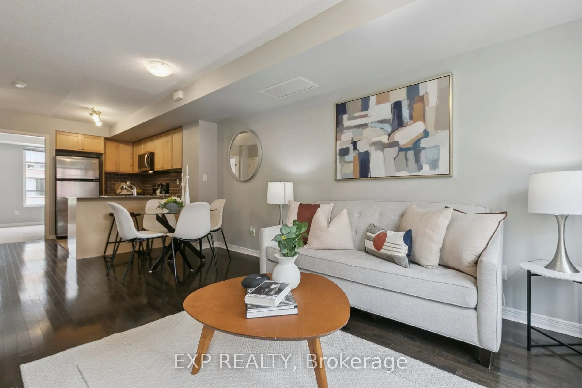 21 Ruttan Street, #242