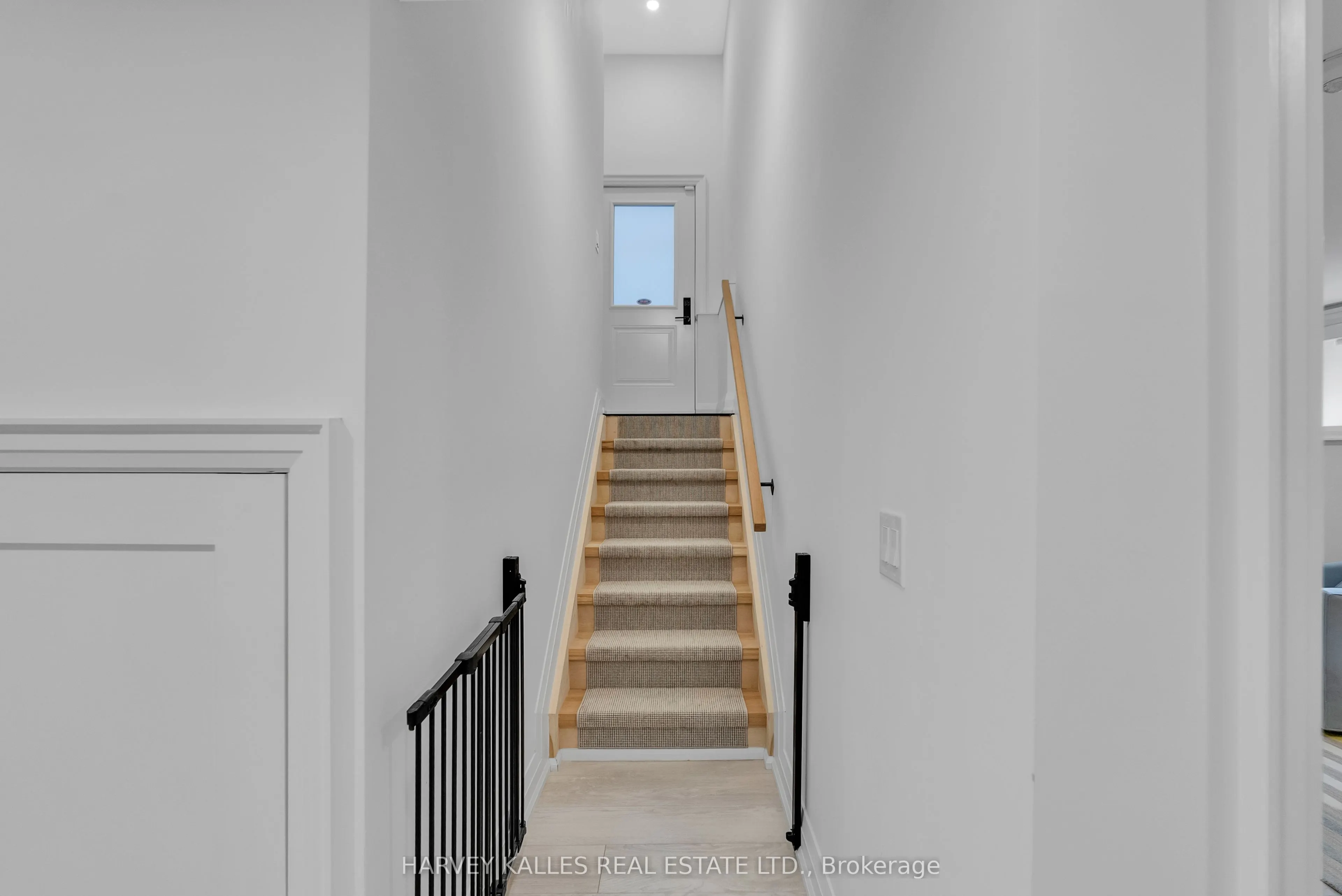 32 Almont Road