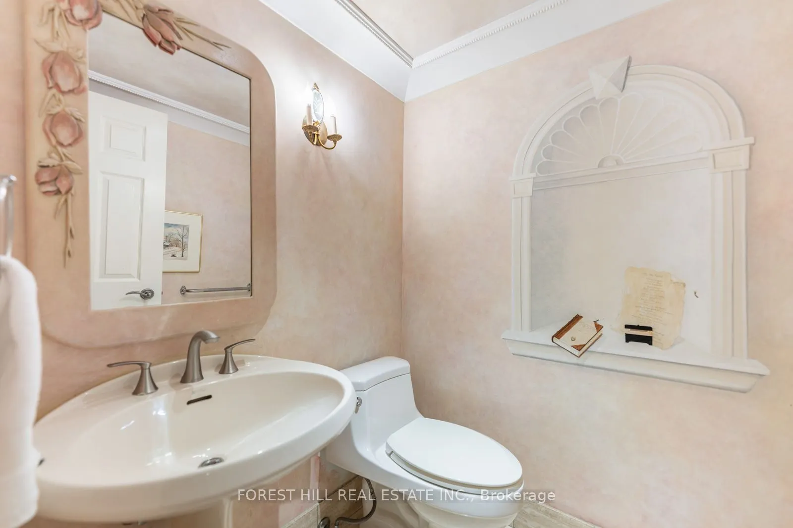 3900 Yonge Street, #815
