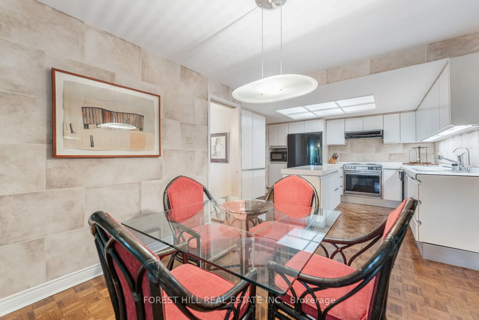 3900 Yonge Street, #815