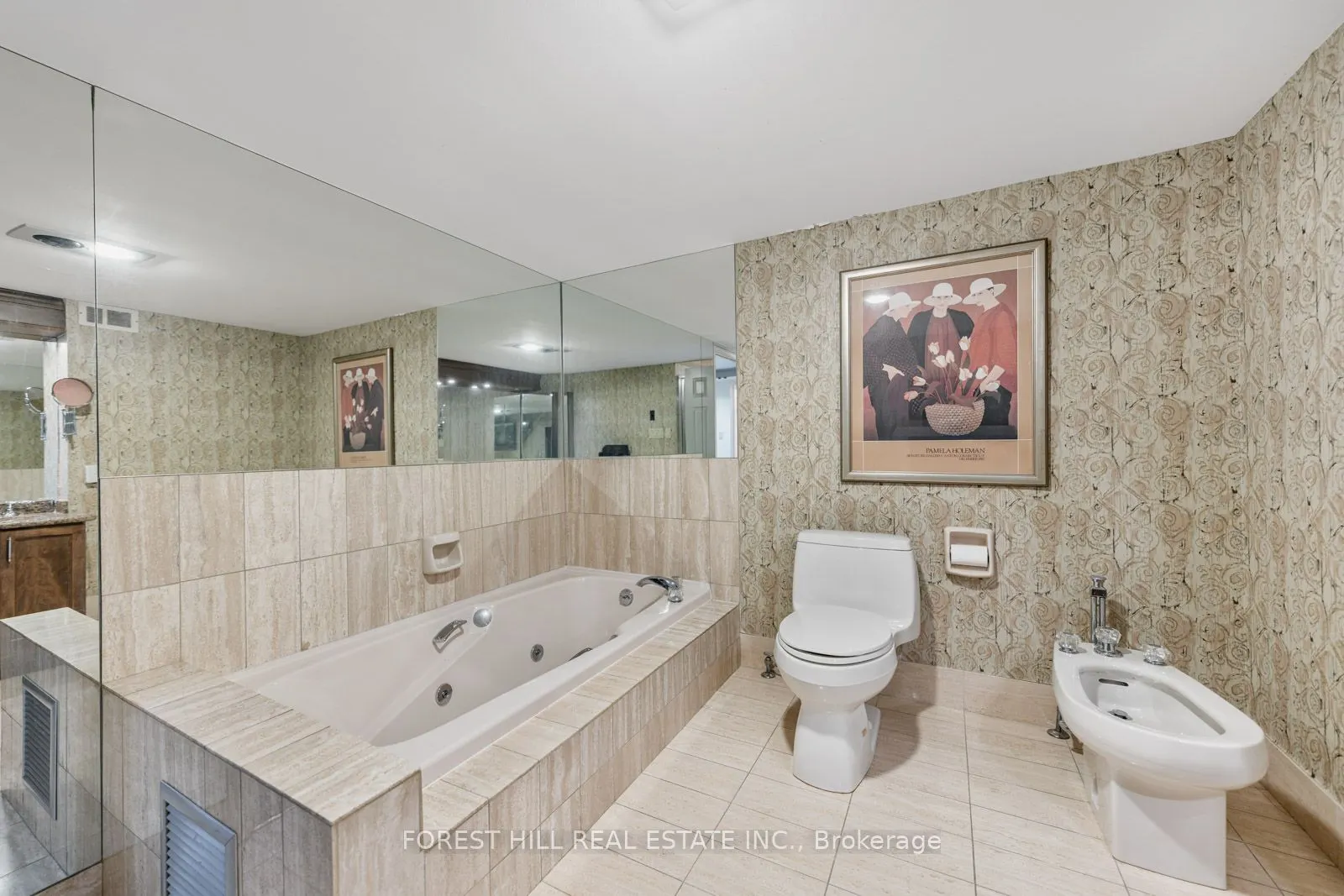 3900 Yonge Street, #815