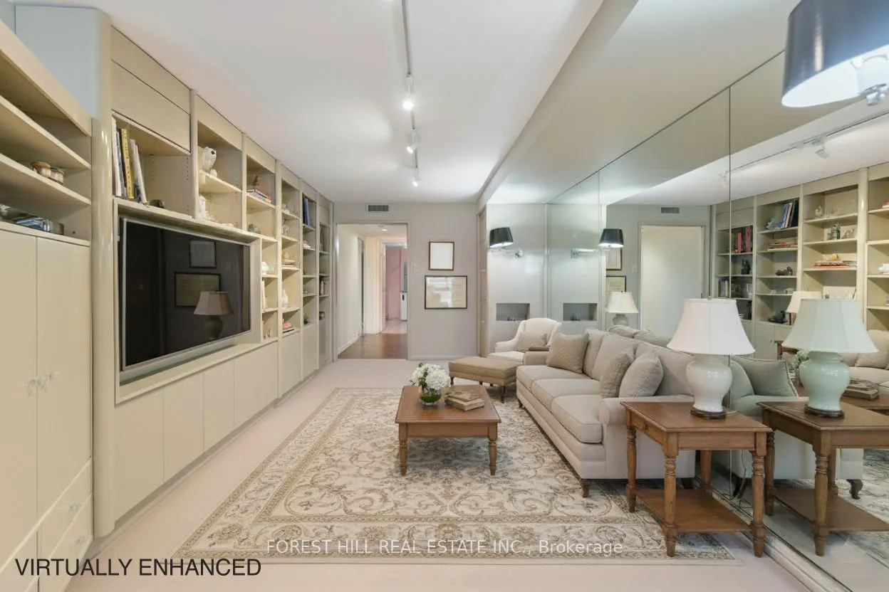 3900 Yonge Street, #815