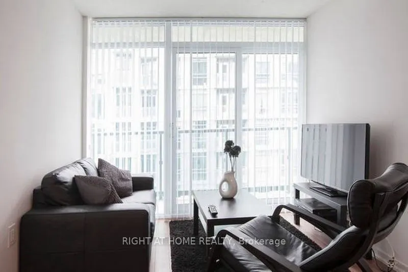 36 Lisgar Street, #2016W