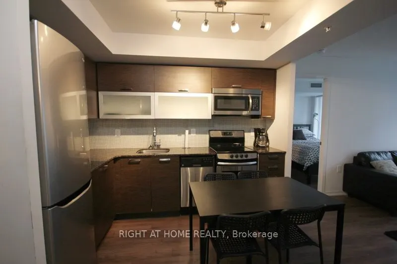 36 Lisgar Street, #2016W