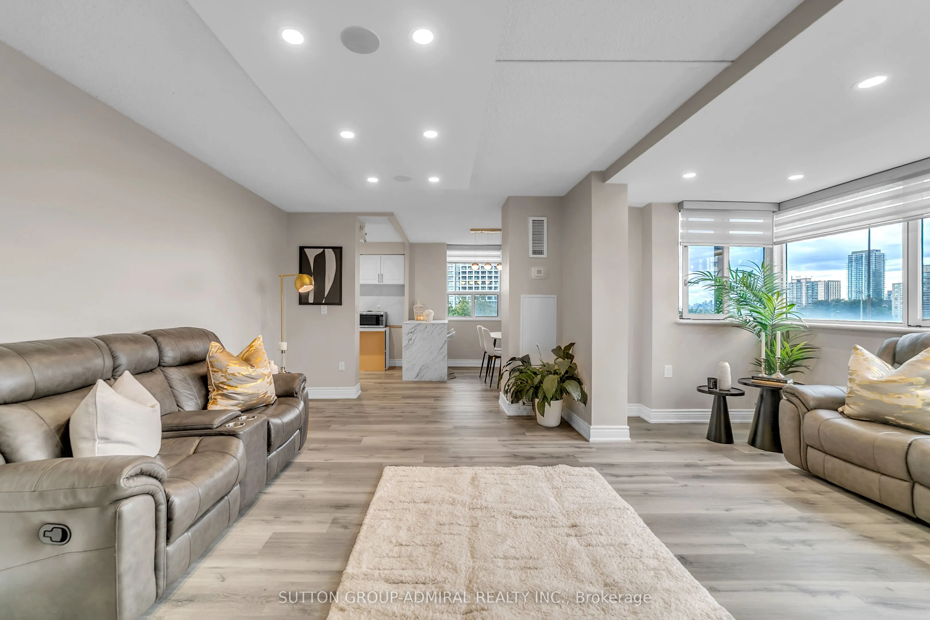 5 Old Sheppard Avenue, #808
