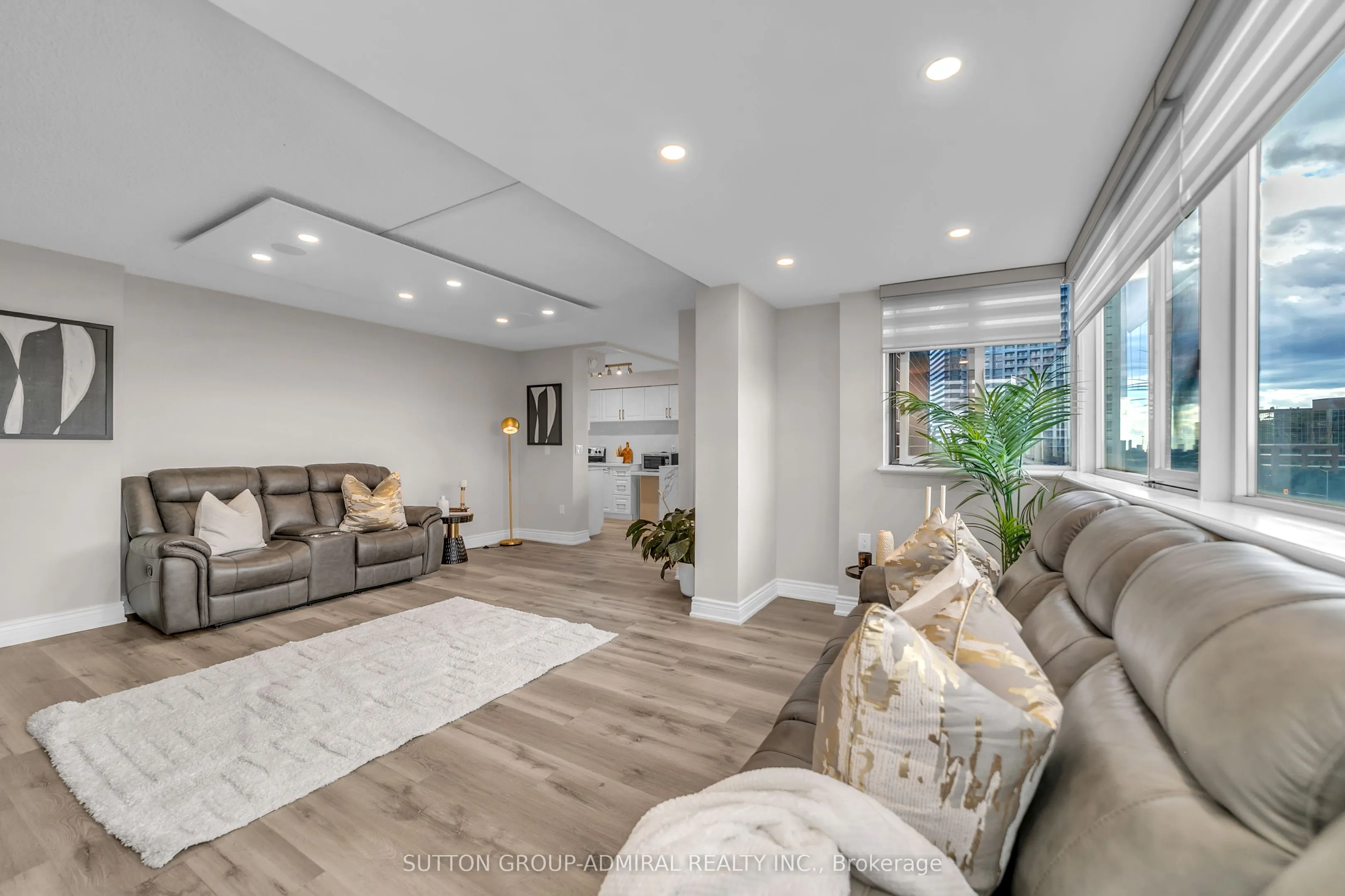 5 Old Sheppard Avenue, #808