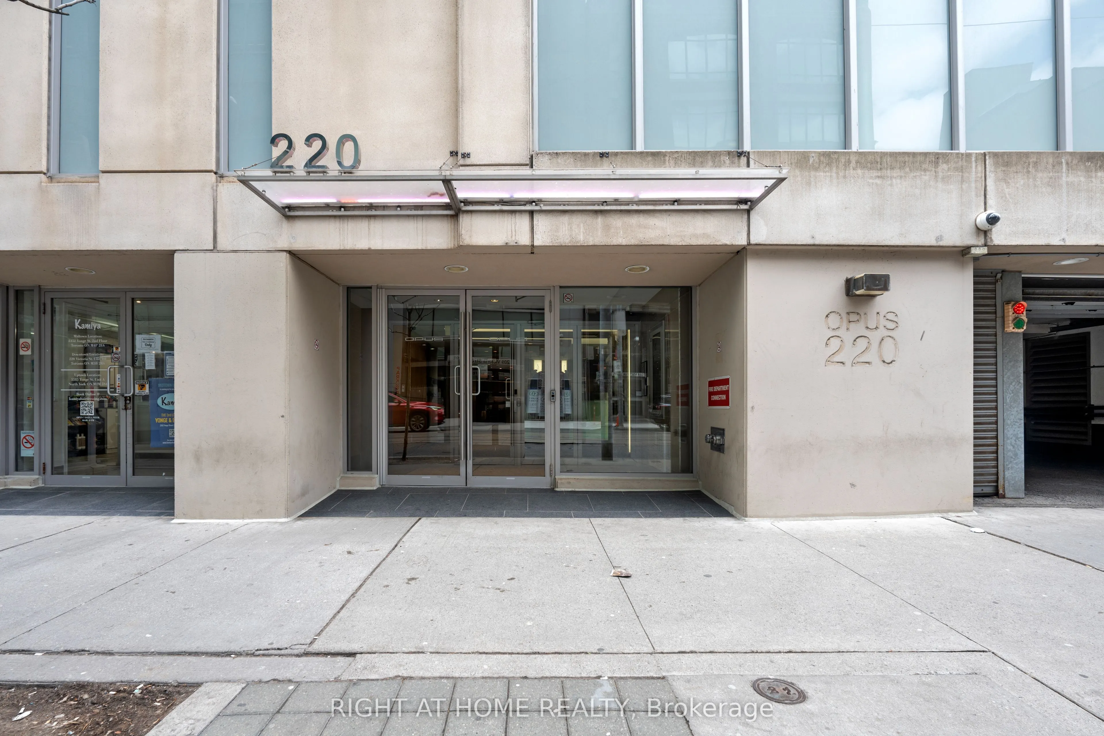 220 Victoria Street, #1809