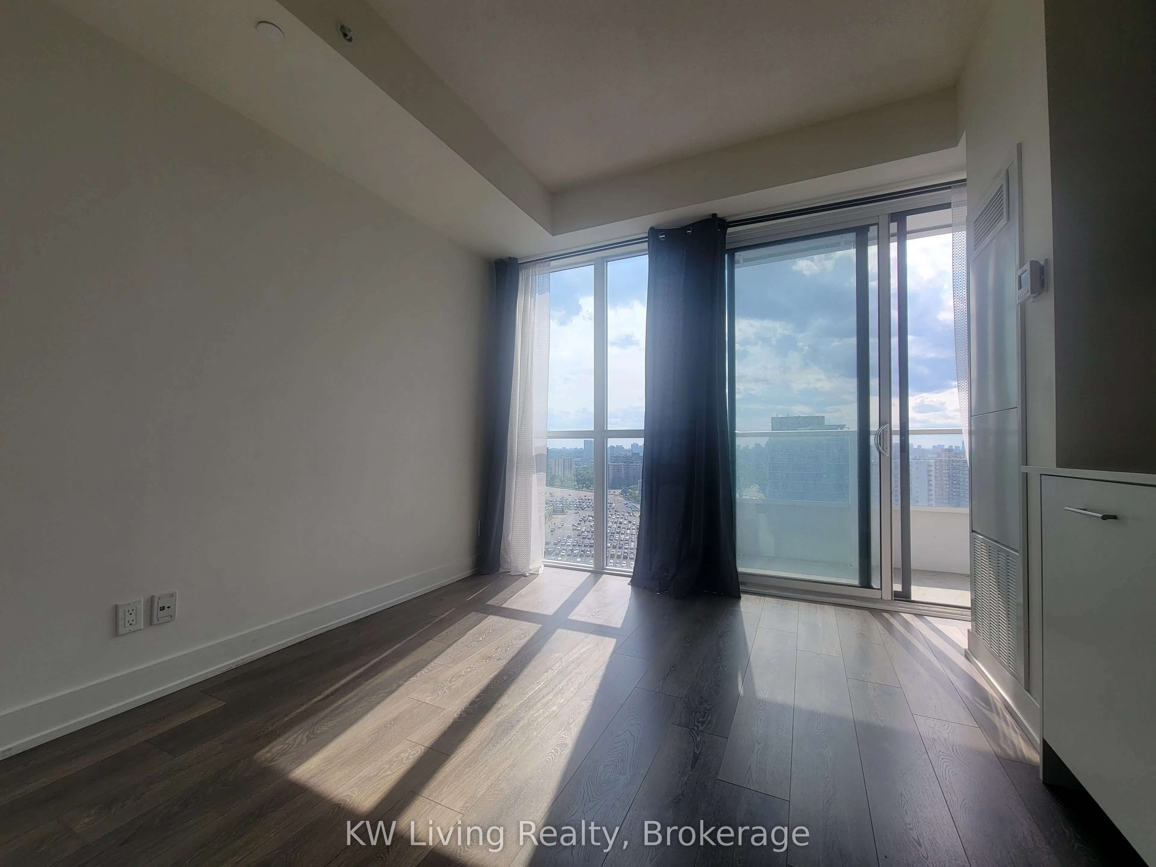 180 Fairview Mall Drive, #1903