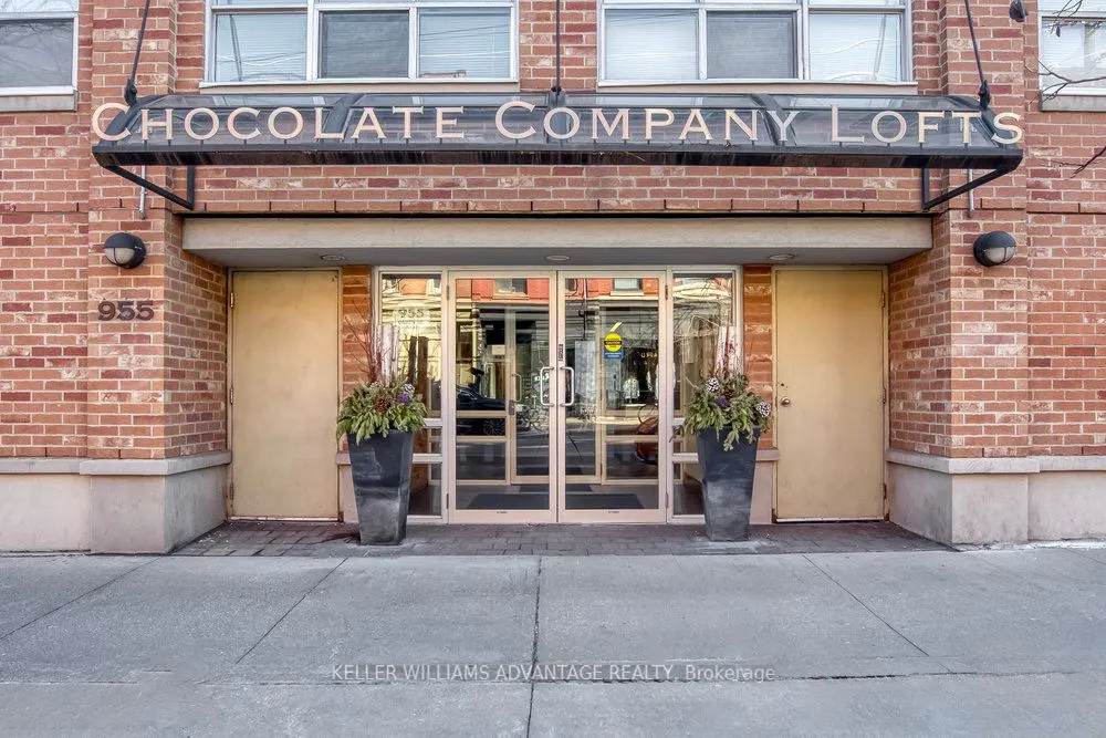 955 Queen Street W, #324