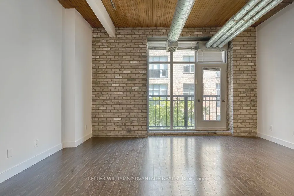 955 Queen Street W, #324