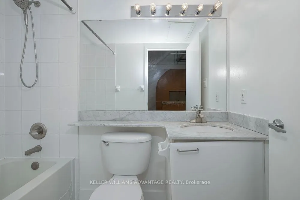 955 Queen Street W, #324
