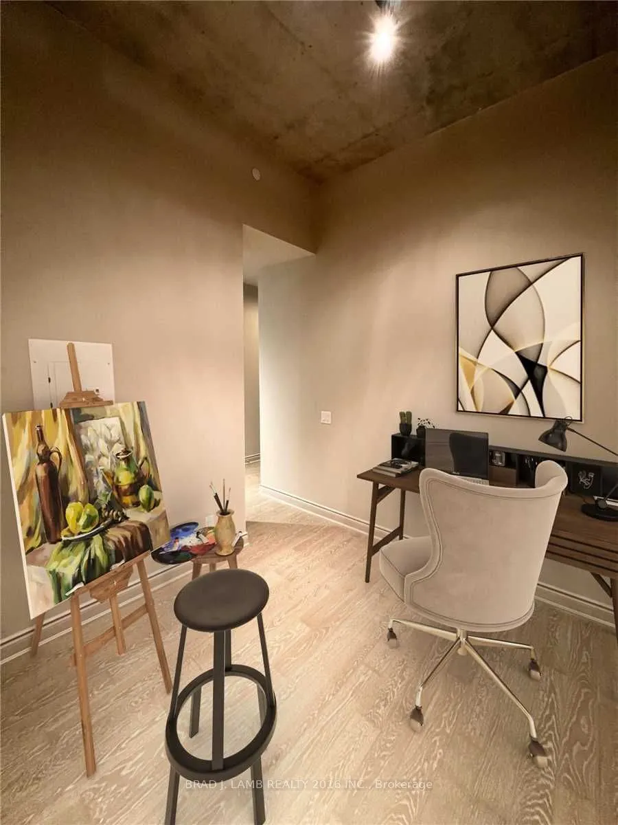 608 Richmond Street W, #214