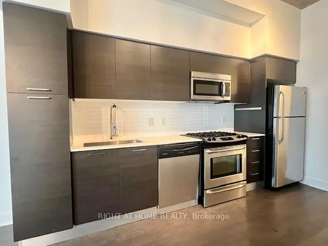 399 Adelaide Street W, #401