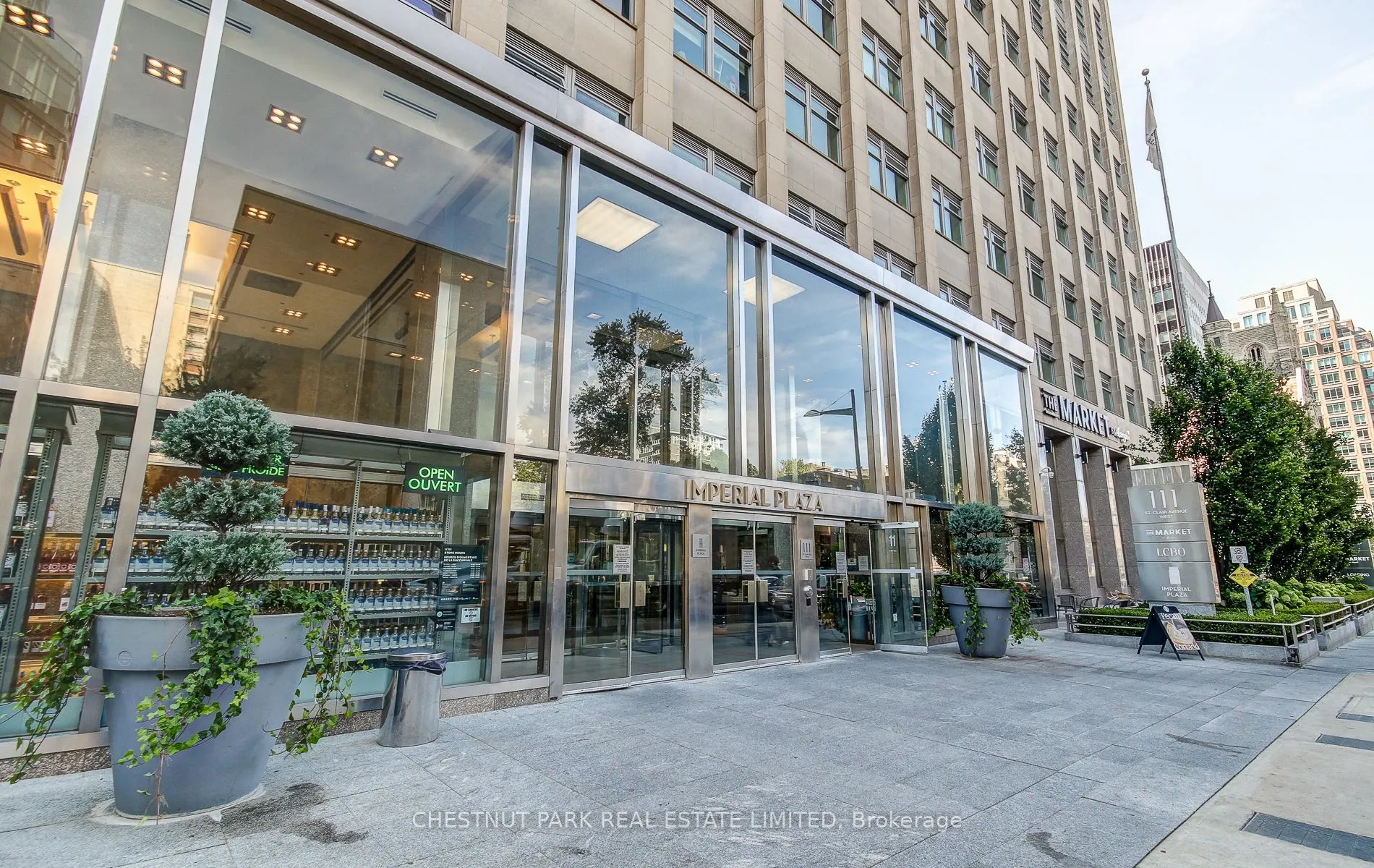 111 St Clair Avenue W, #1820