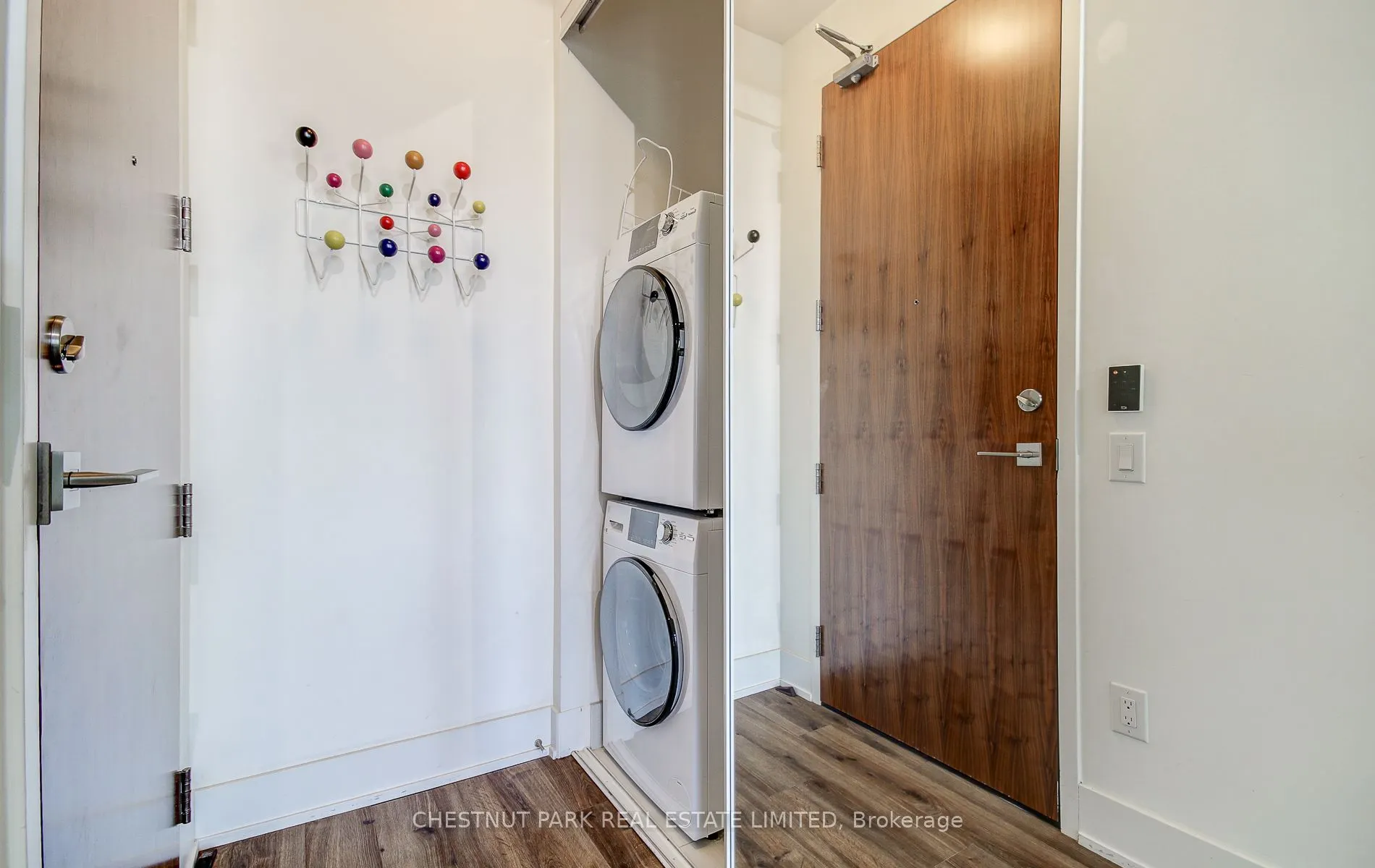 111 St Clair Avenue W, #1820