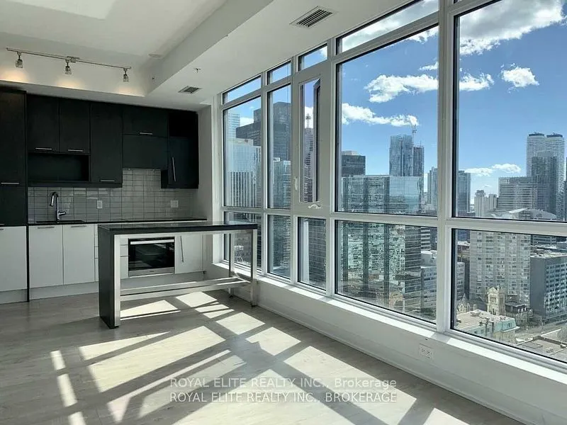 30 Nelson Street E, #3007