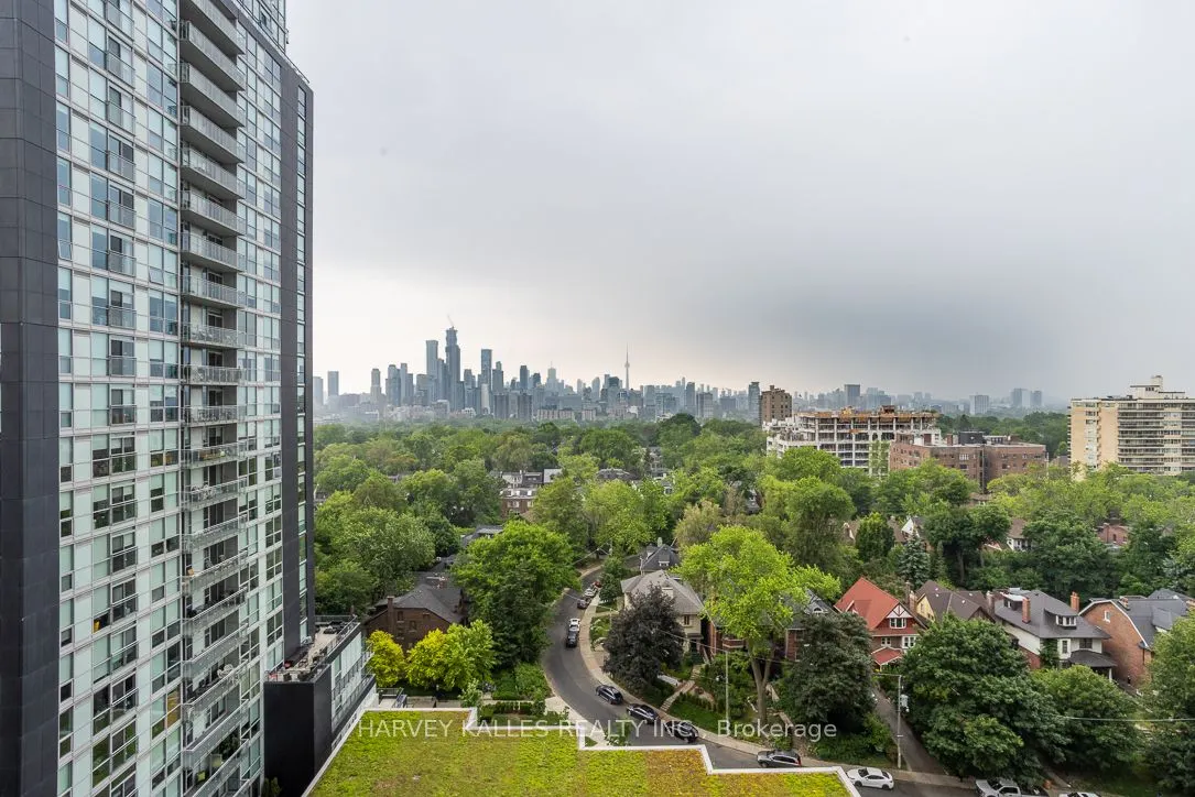 111 St Clair Avenue W, #1013