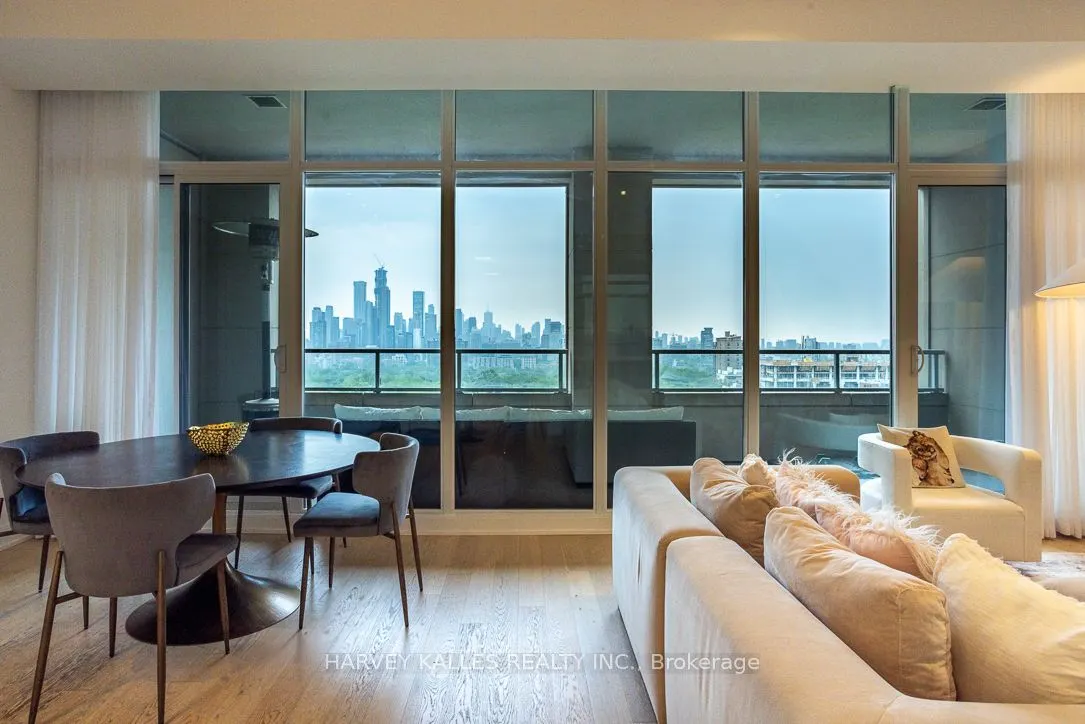 111 St Clair Avenue W, #1013