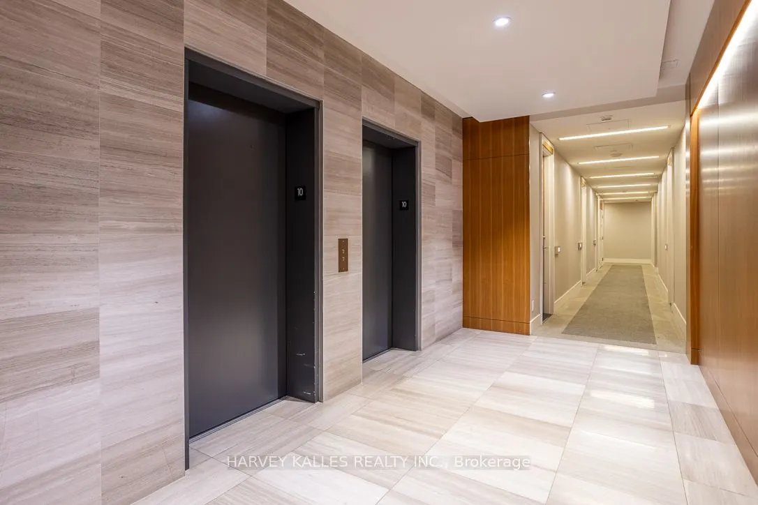 111 St Clair Avenue W, #1013