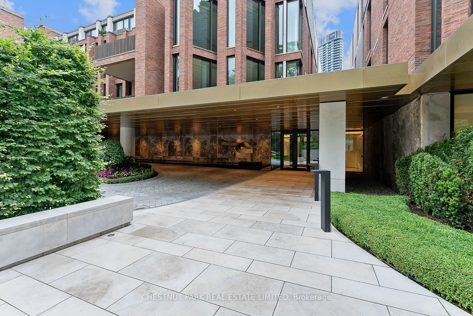 7 Dale Avenue, #106