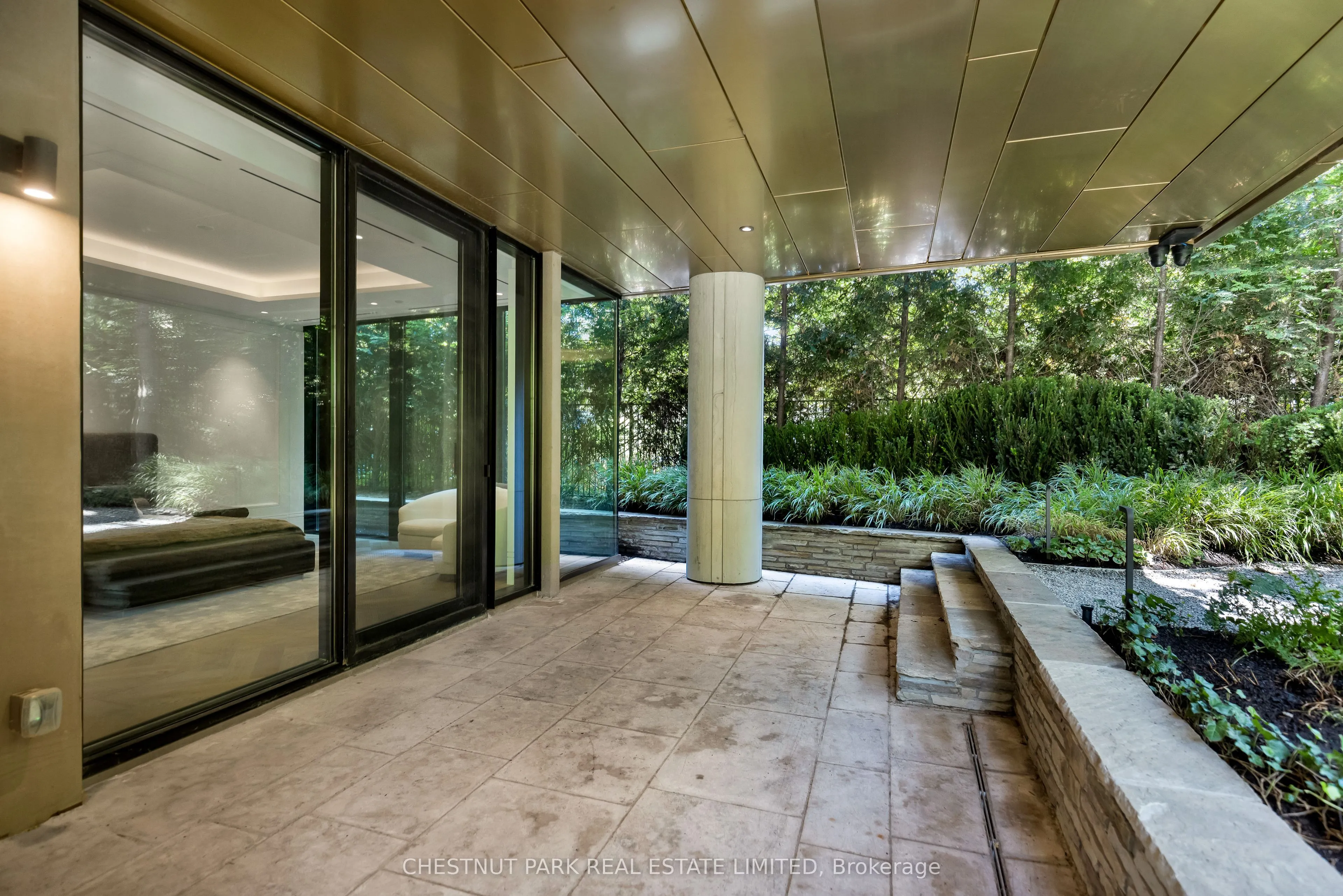 7 Dale Avenue, #106