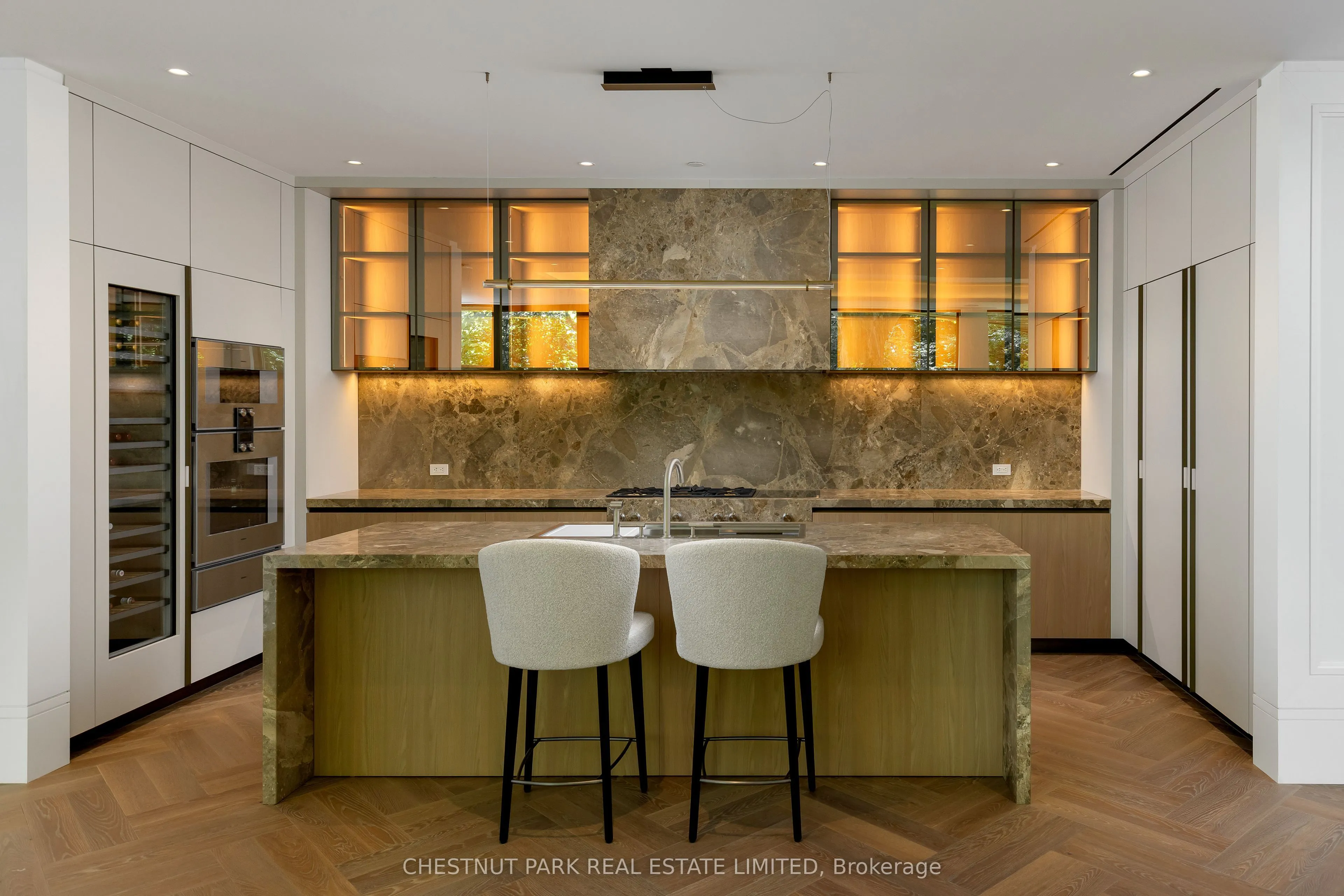 7 Dale Avenue, #106