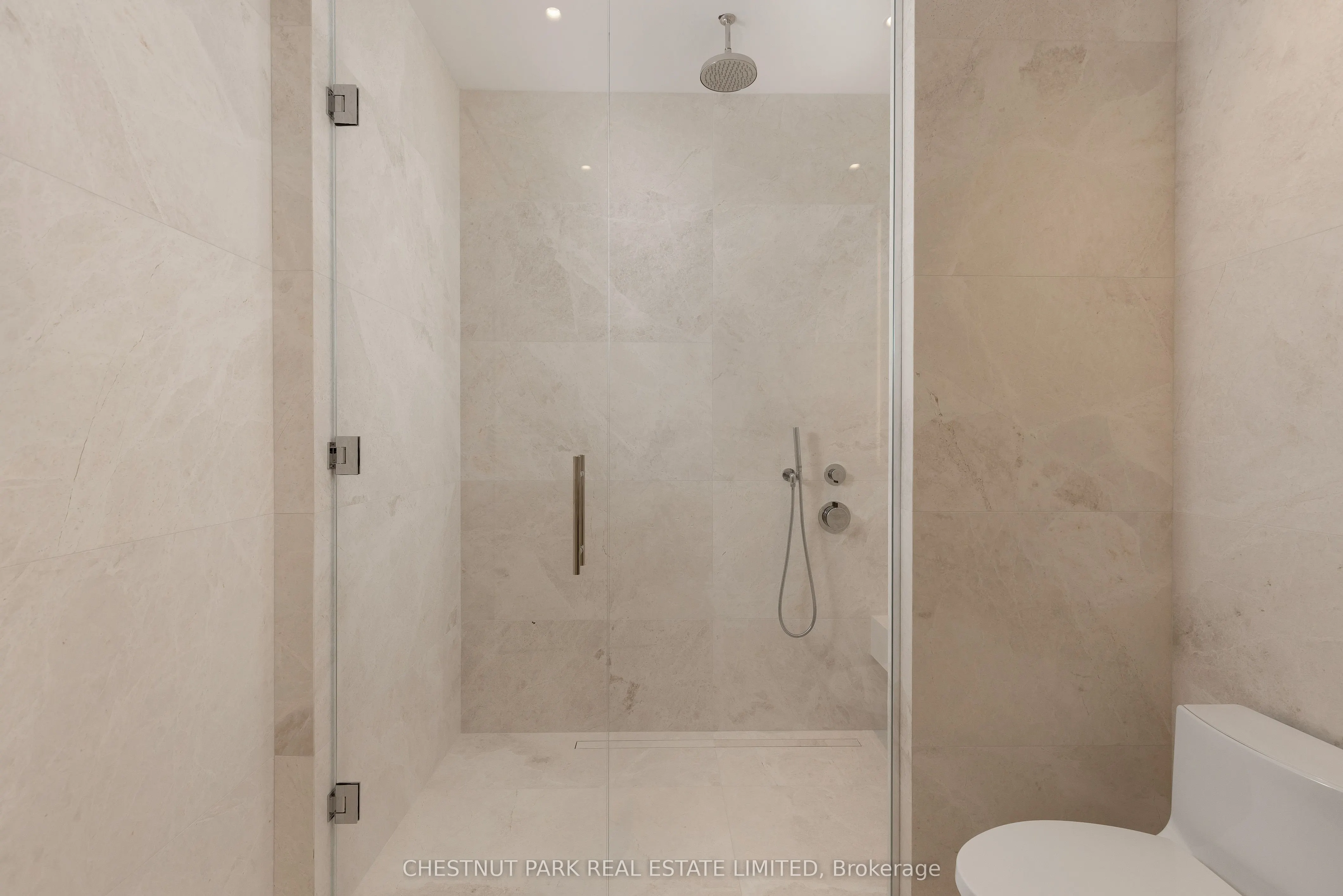 7 Dale Avenue, #106